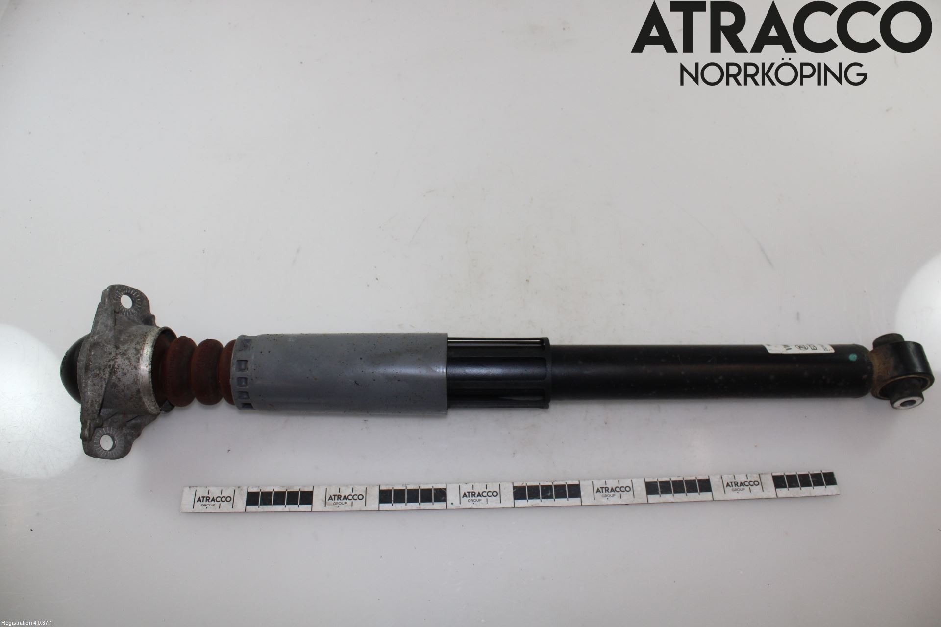 Audi A3/S3 8Y 21- Stötdämpare Bak