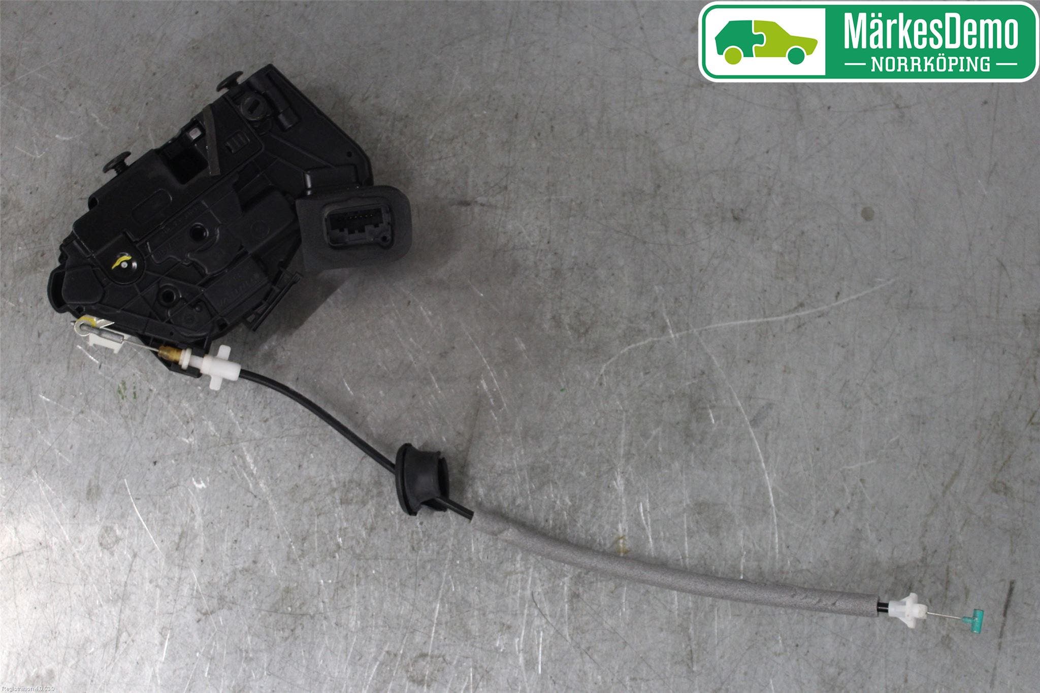 Skoda SUPERB 16-24 Låskista-Dörrlås