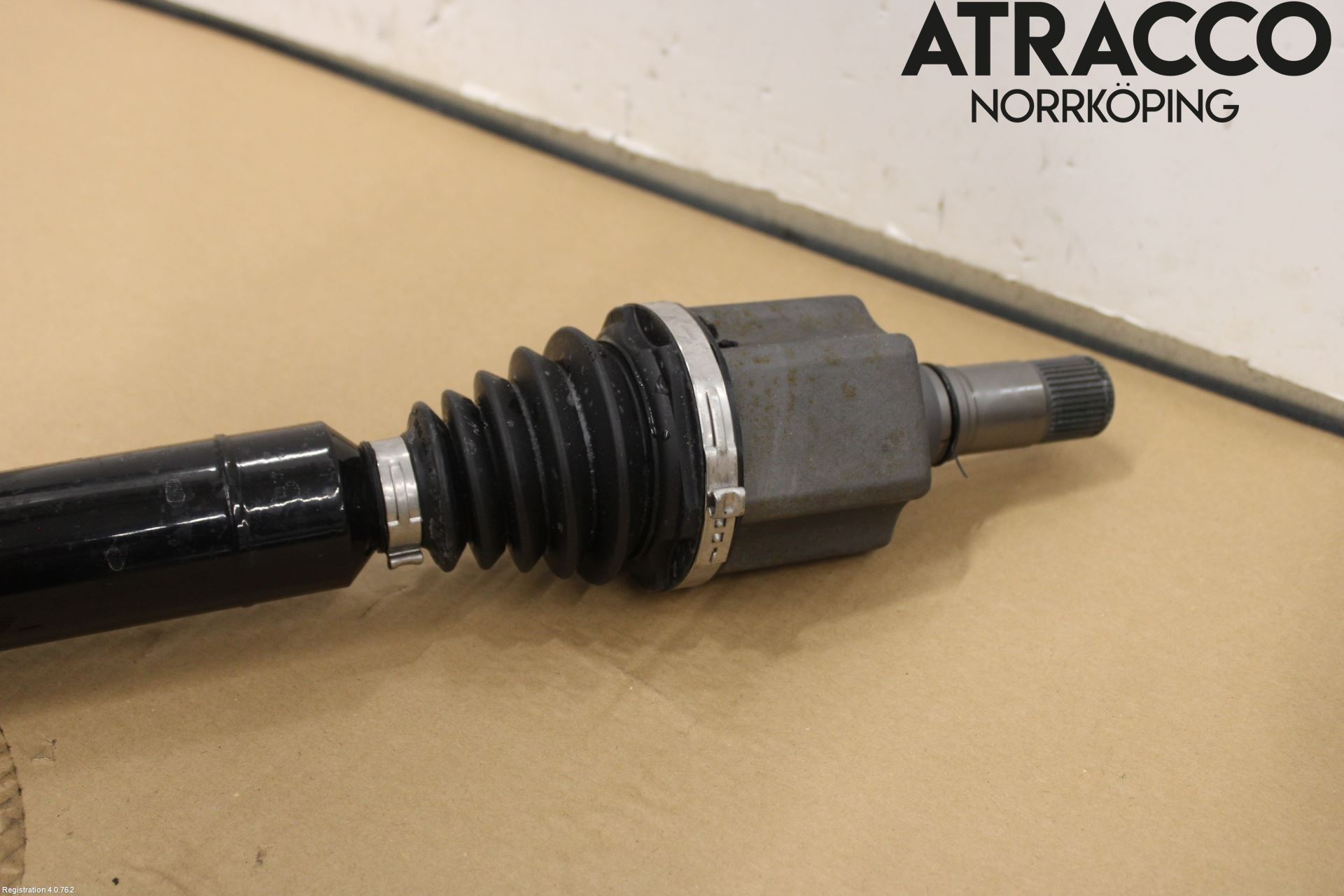 Volkswagen VW ARTEON 17- Drivaxel Fram Höger