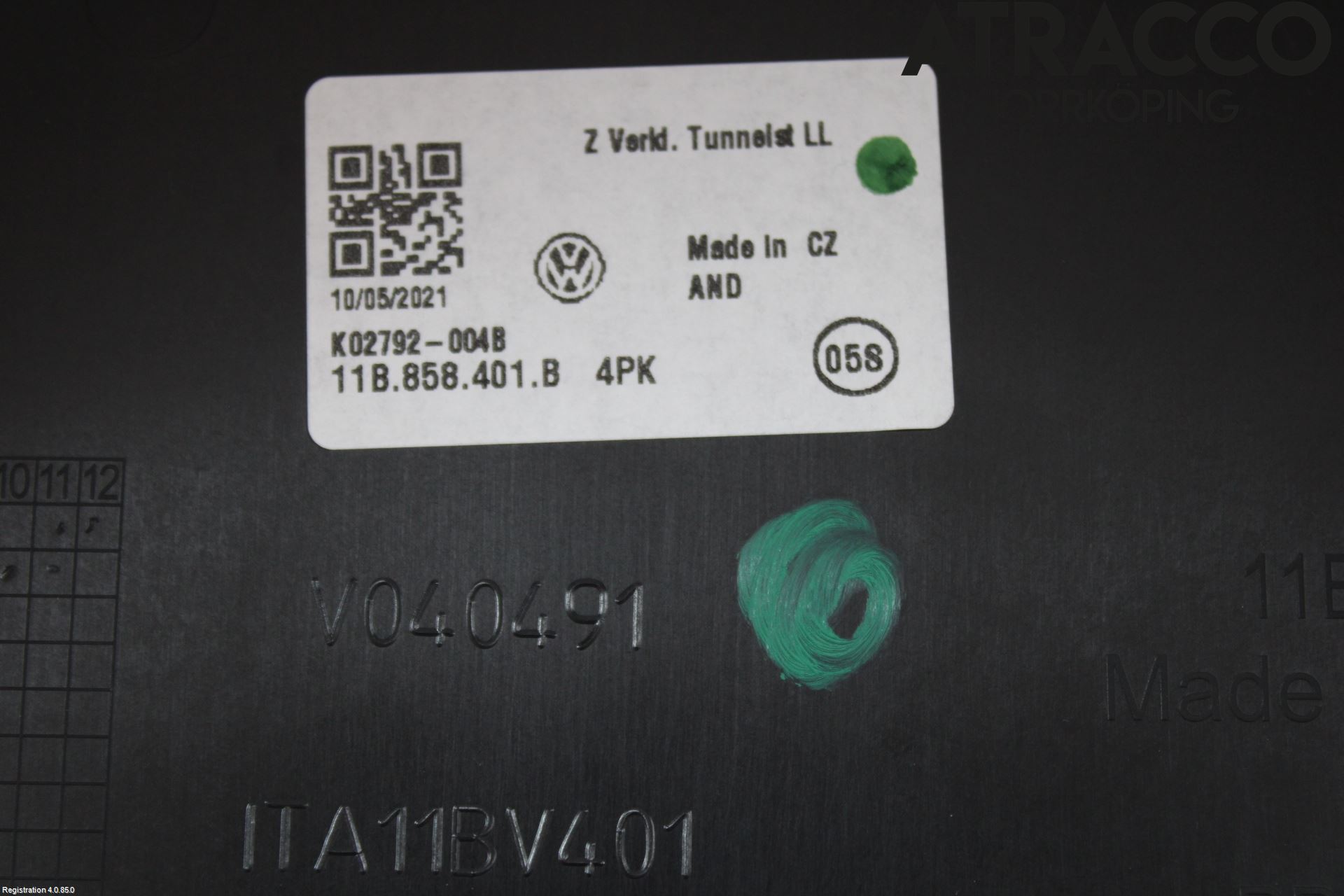 Volkswagen VW ID.4 21- Instrumentkonsoll Mitt