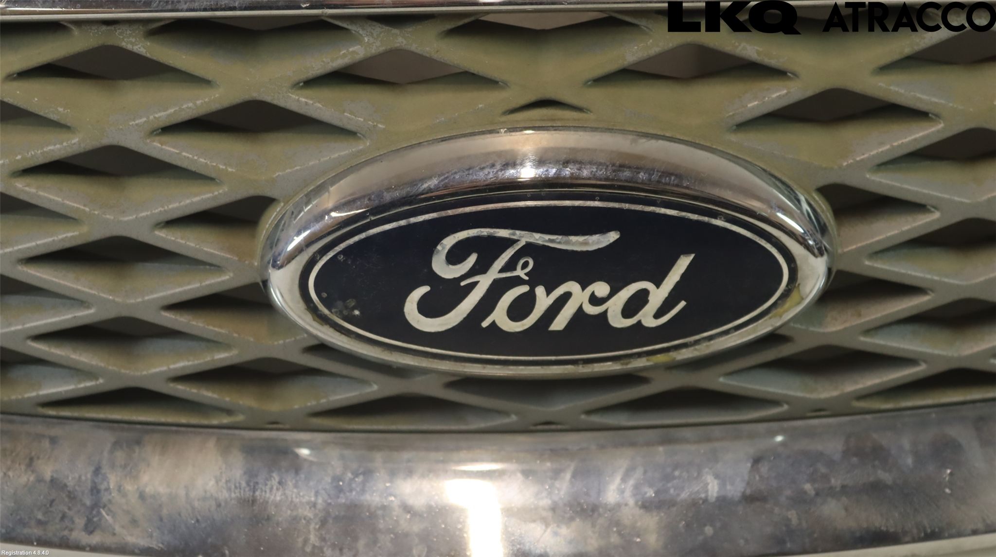 Ford MONDEO     01-06 Grill Komp