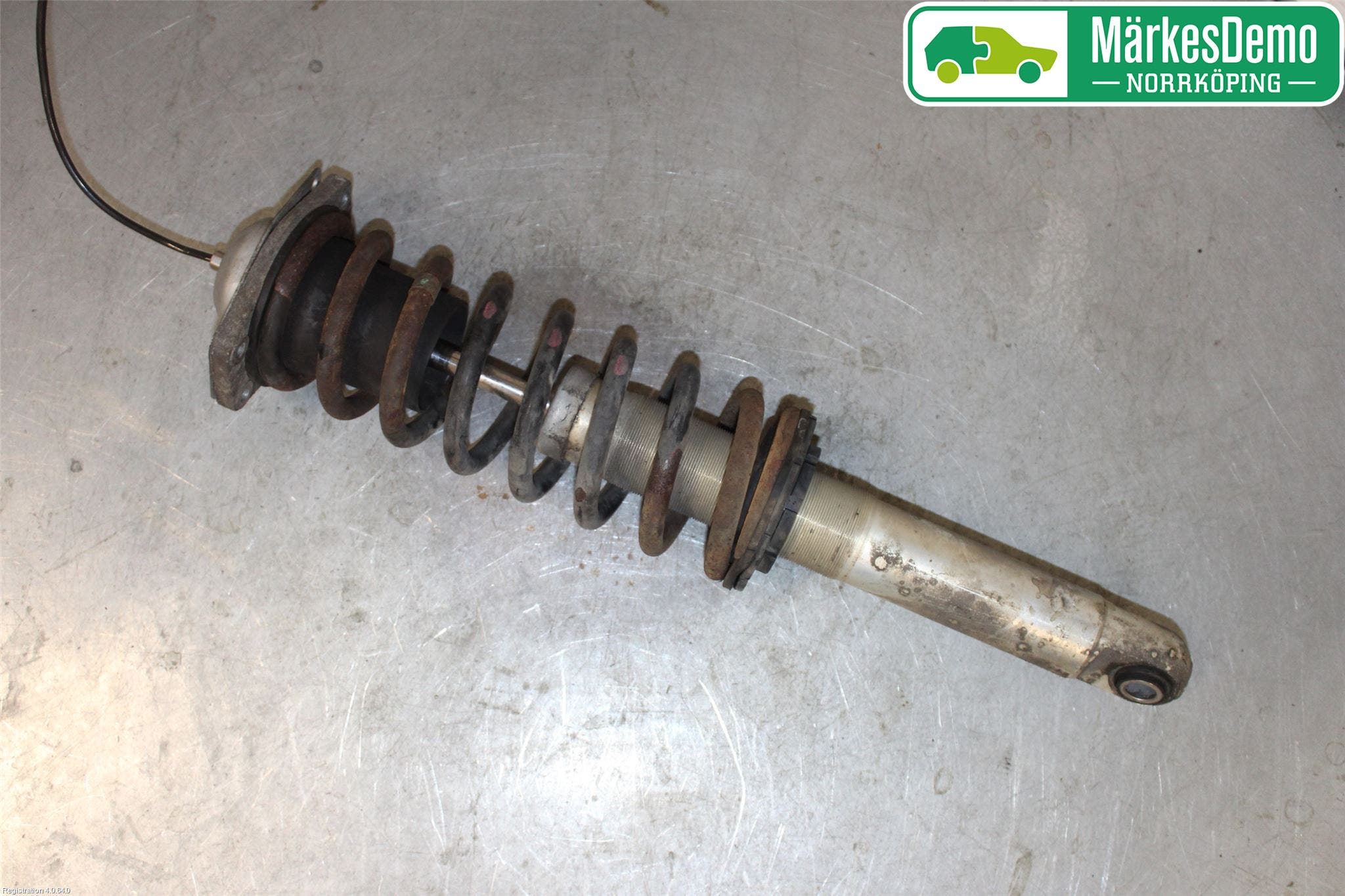 Maserati Fjäderben Bak Höger