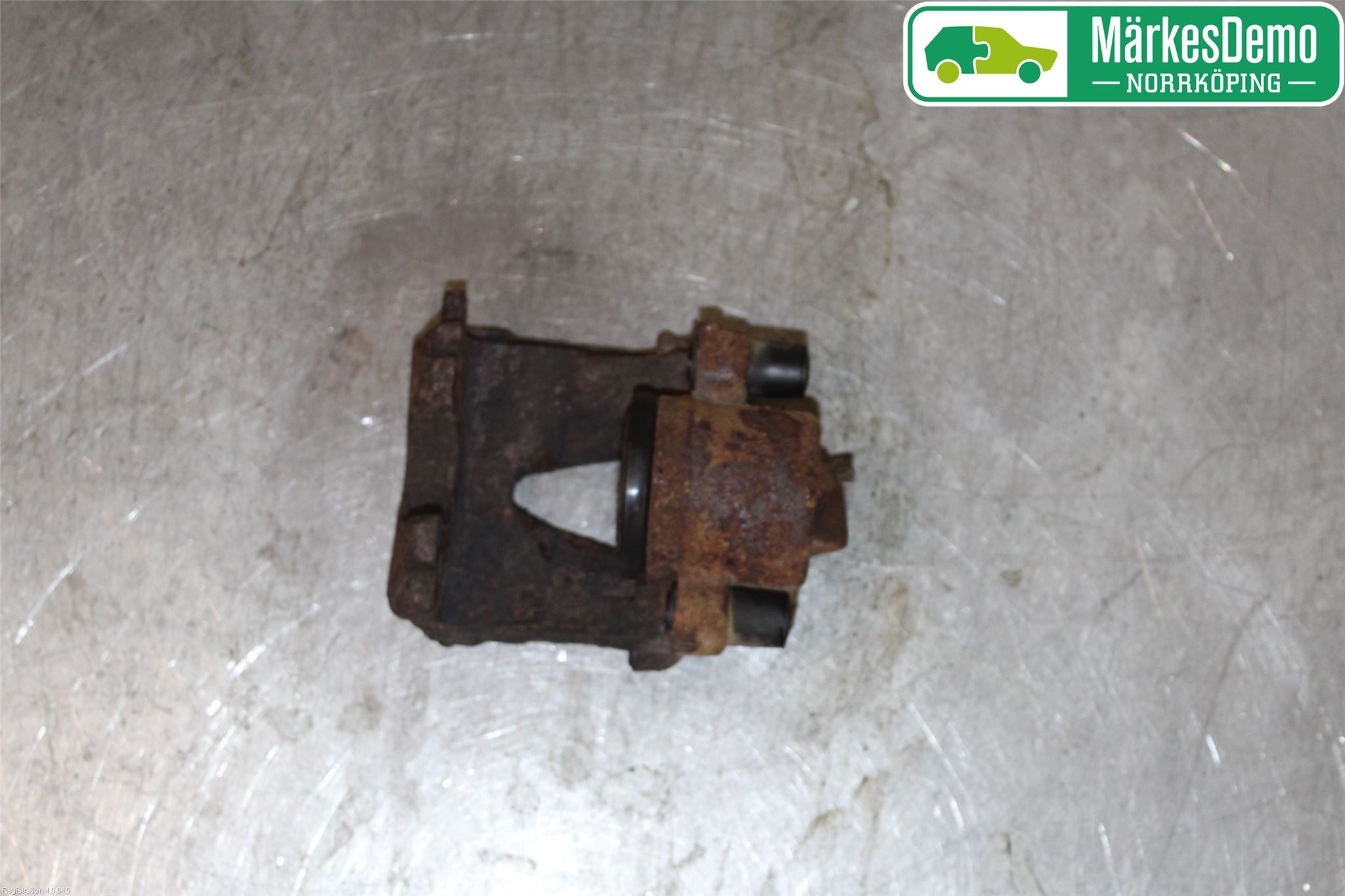 Volkswagen VW POLO 10-17 Bromsok Fram Höger