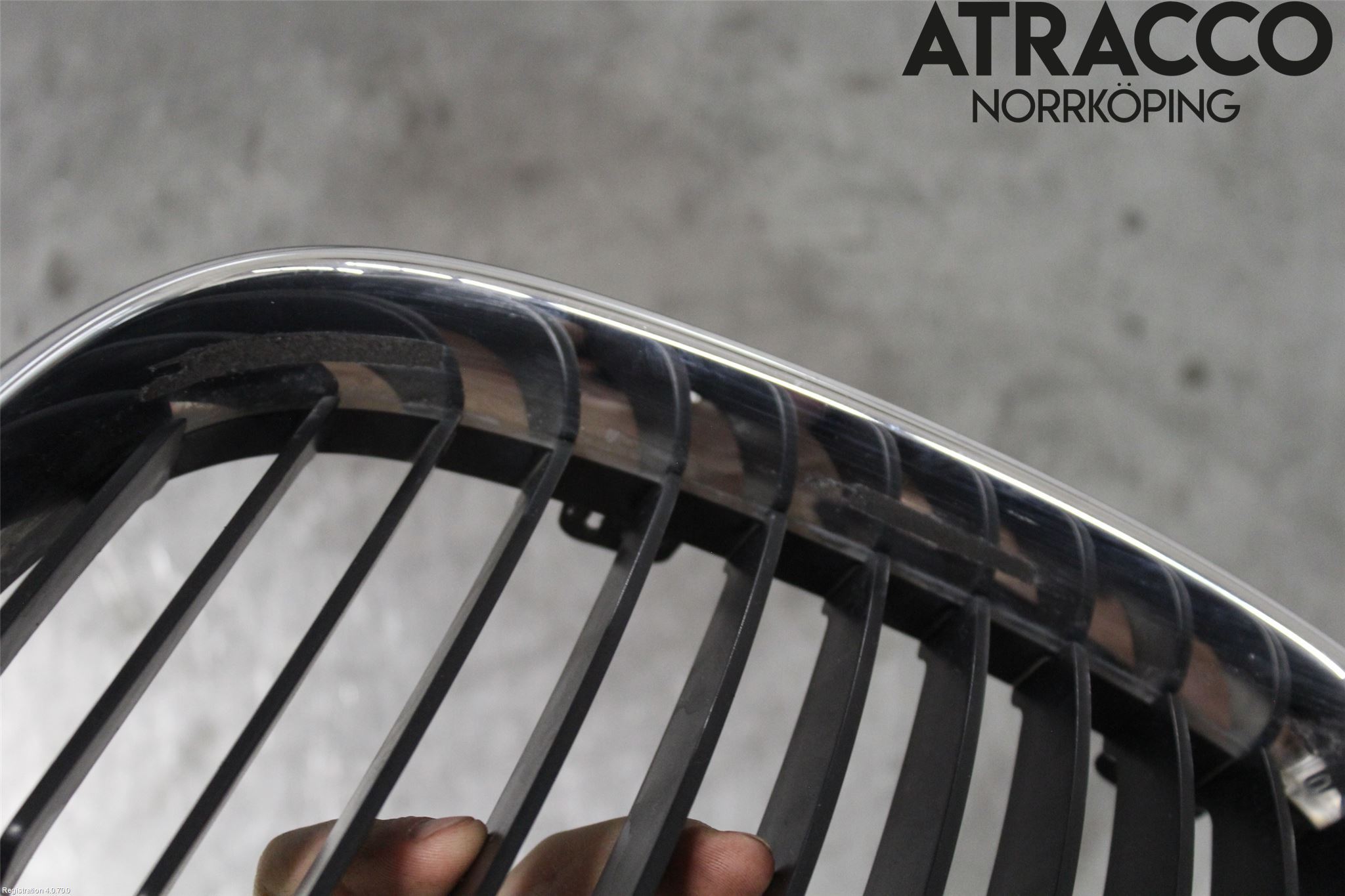 BMW 1 E87/81 5D/3D 03-11 Grilldel Vänster