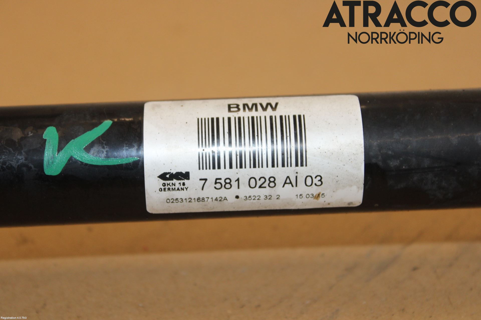 BMW 5 F10/F11/F18 09-17 Drivaxel Bak Höger