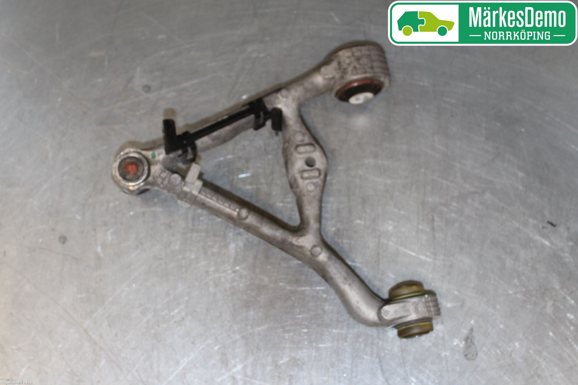 Jaguar F-TYPE Bärarm Bak Övre Vänster