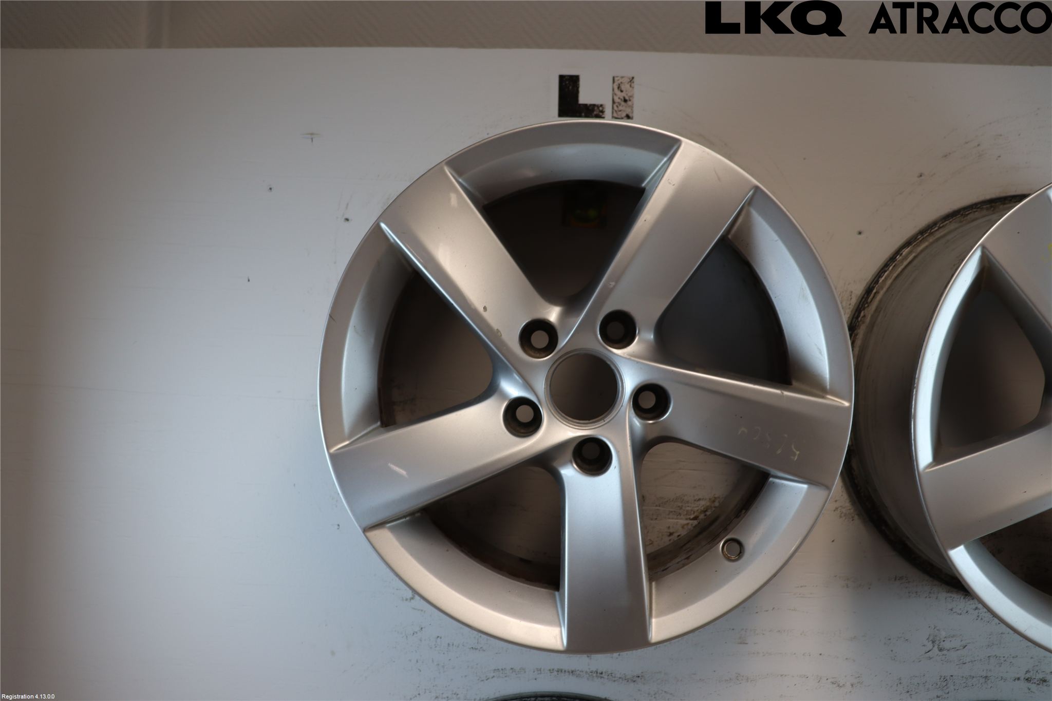 Volkswagen VW PASSAT 11-14 Fälgsats Aluminium