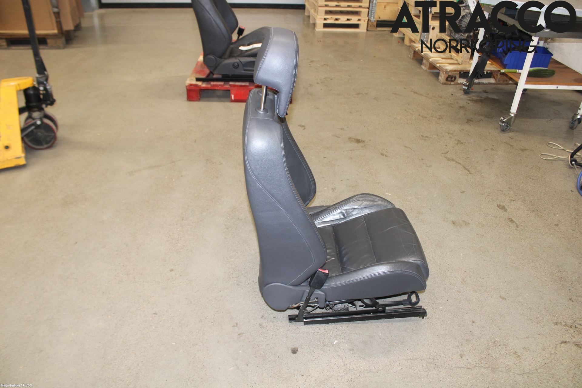 Volkswagen VW GOLF V 04-09 Inredning Stol Fram Vä