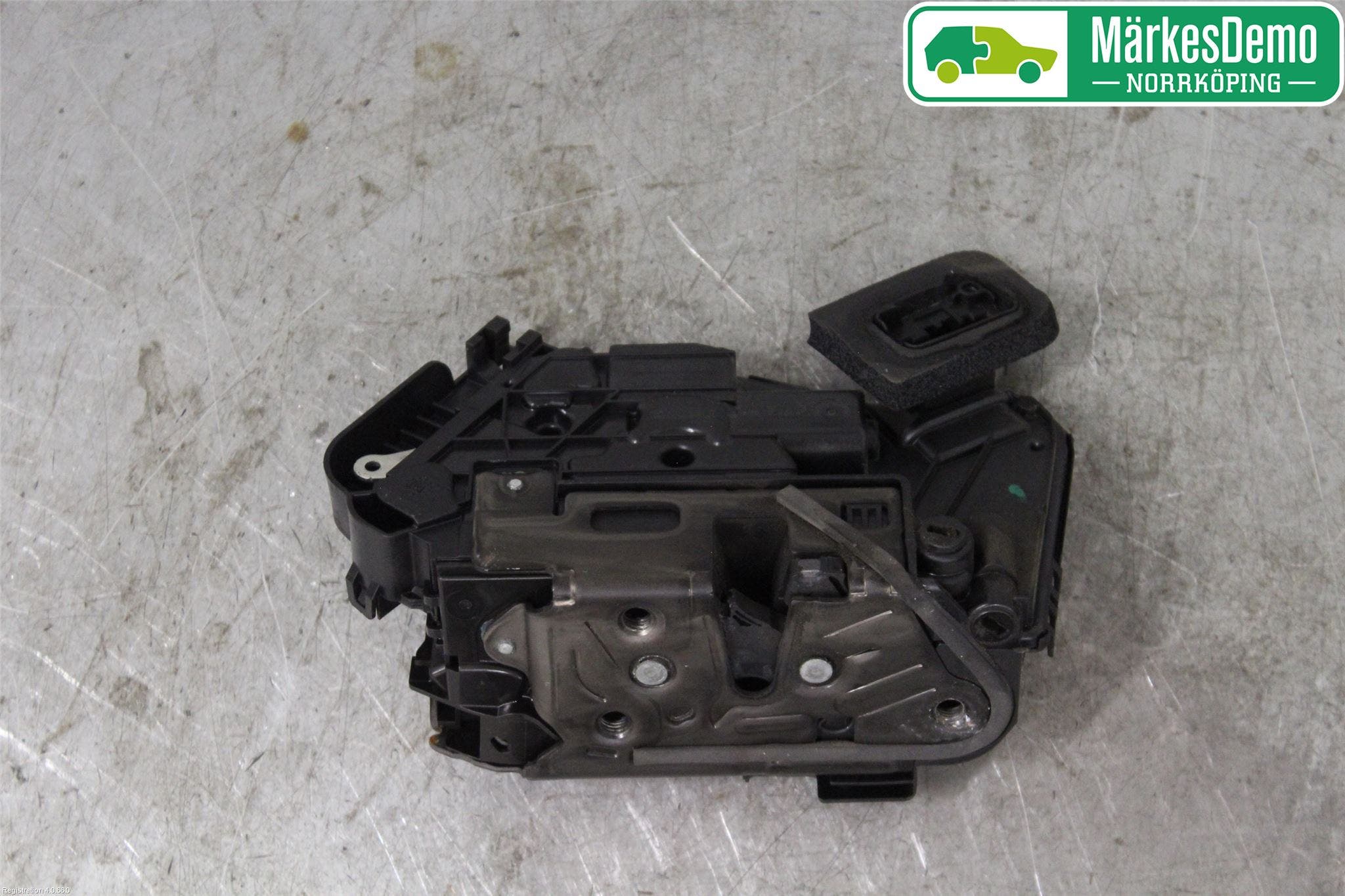 Skoda FABIA 15-21 Låskista-Dörrlås