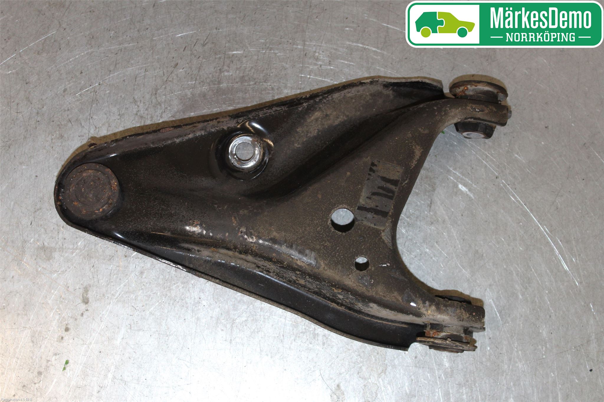 Dacia SANDERO/STEPWAY 13-20 Bärarm Fram Undre Hö