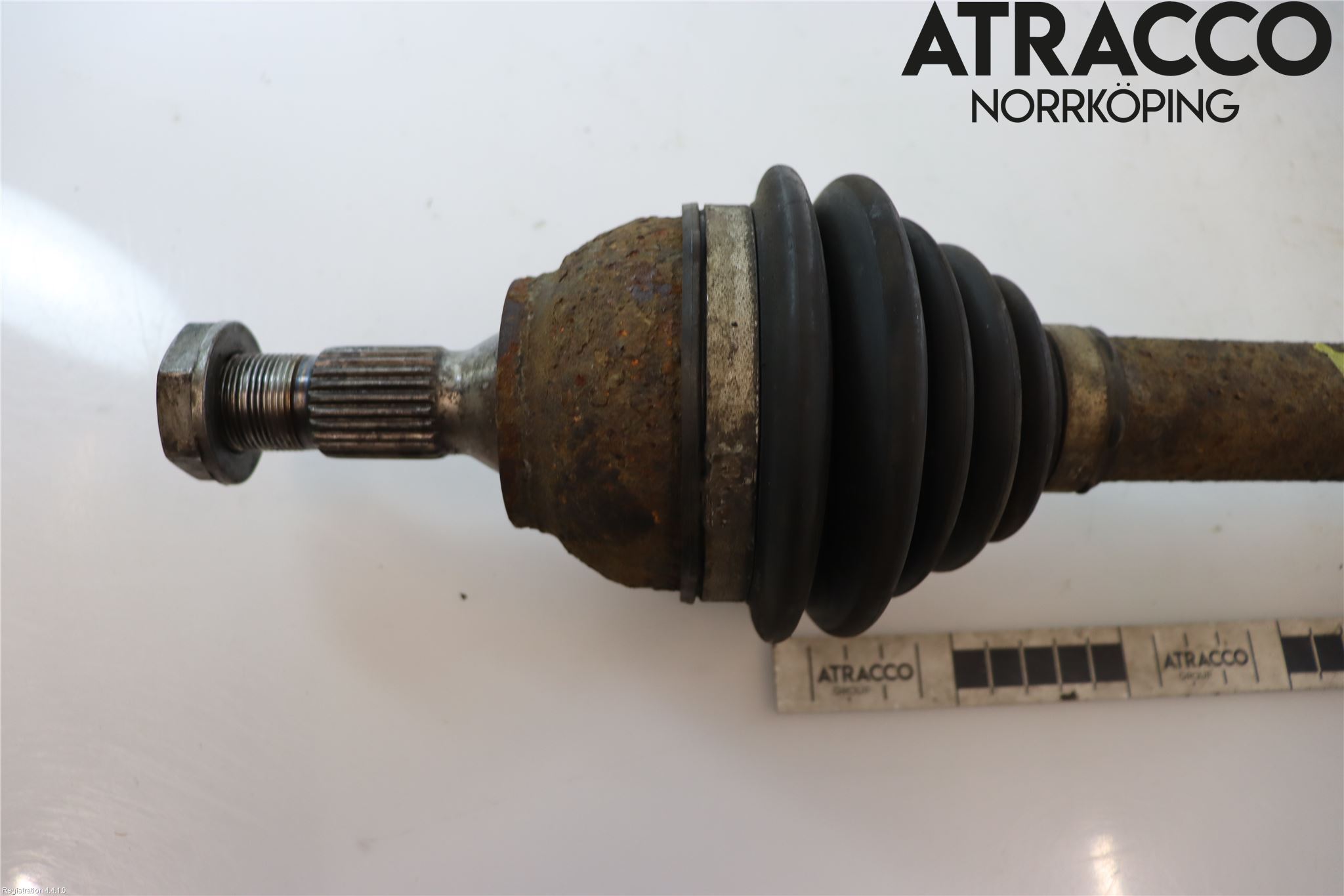 Saab 9-5 -05 Drivaxel Fram Höger