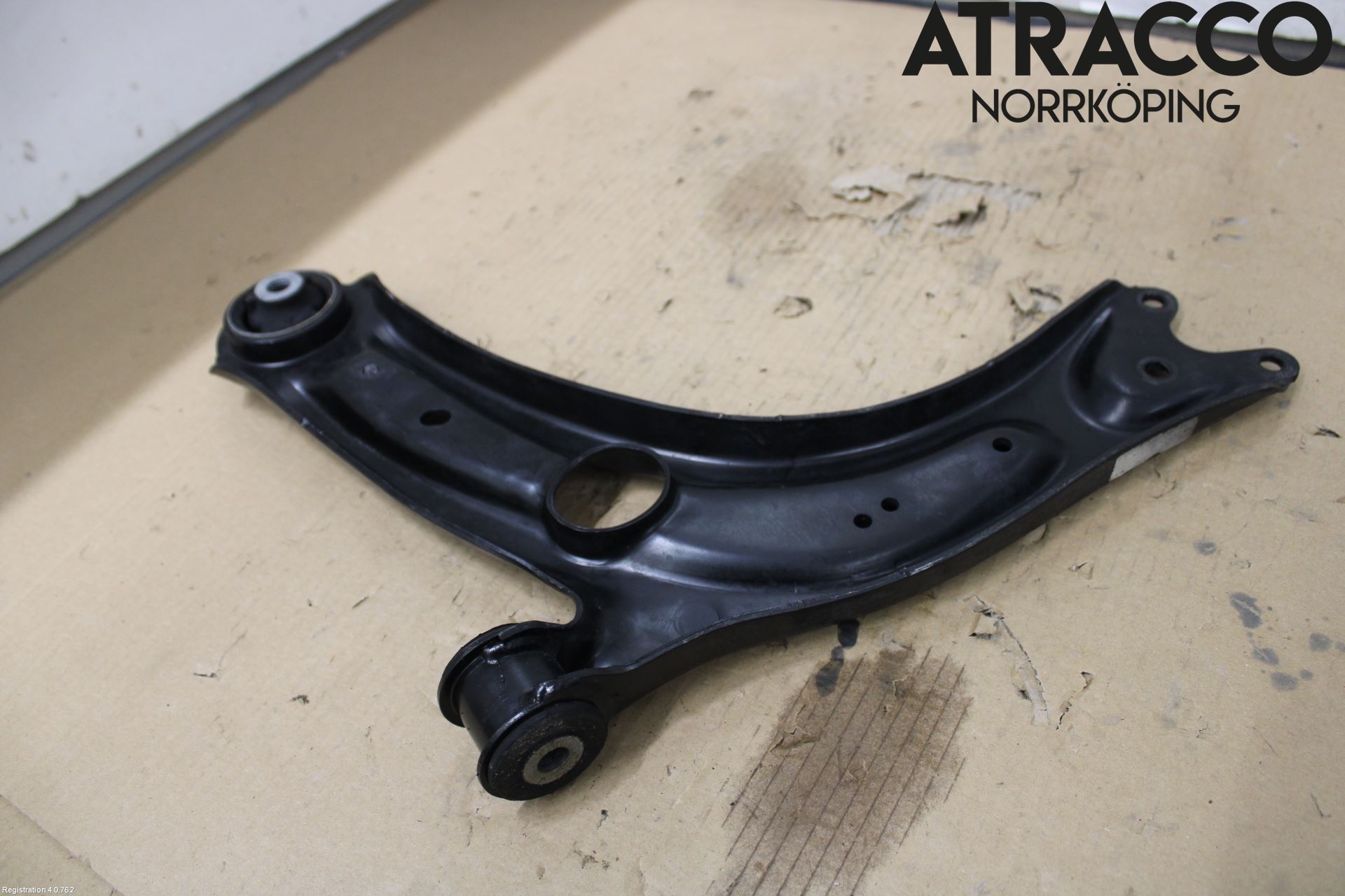 Volkswagen VW TIGUAN 16-24 Bärarm Fram Undre Hö