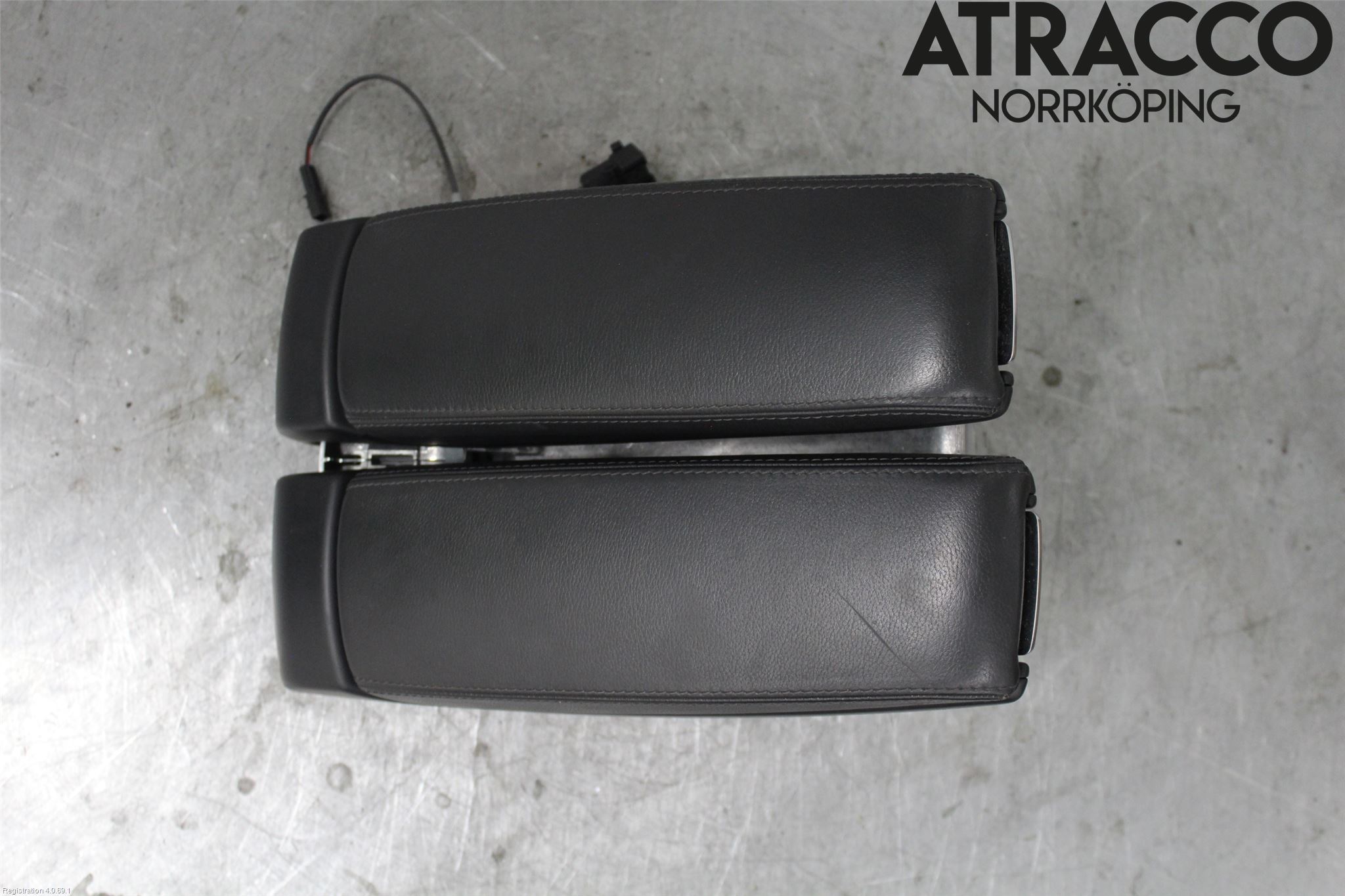 Audi A8/S8 4E  02-09 Inredning Armstöd