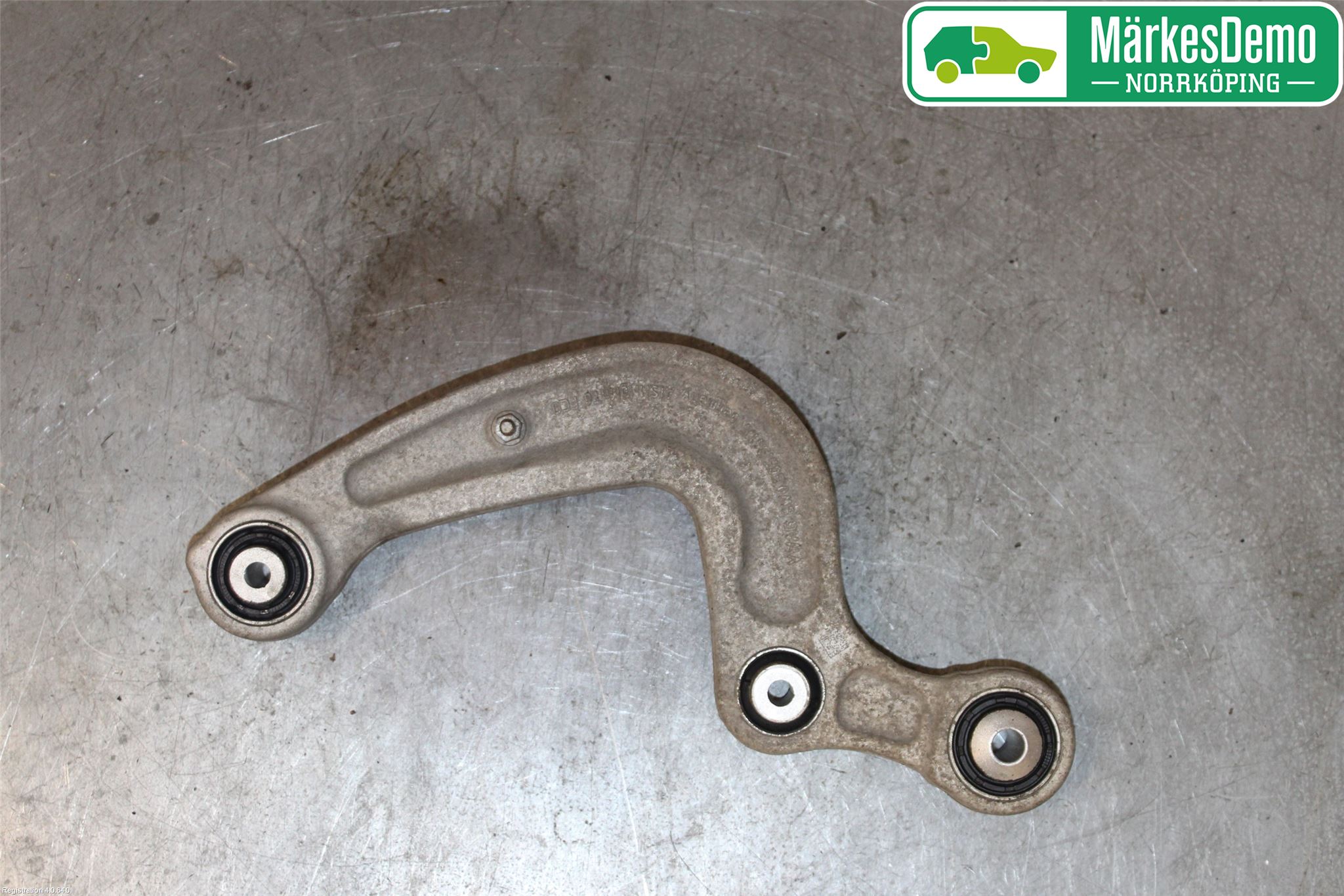 Audi A4/S4 B9 16-19 Bärarm Bak Övre Vänster