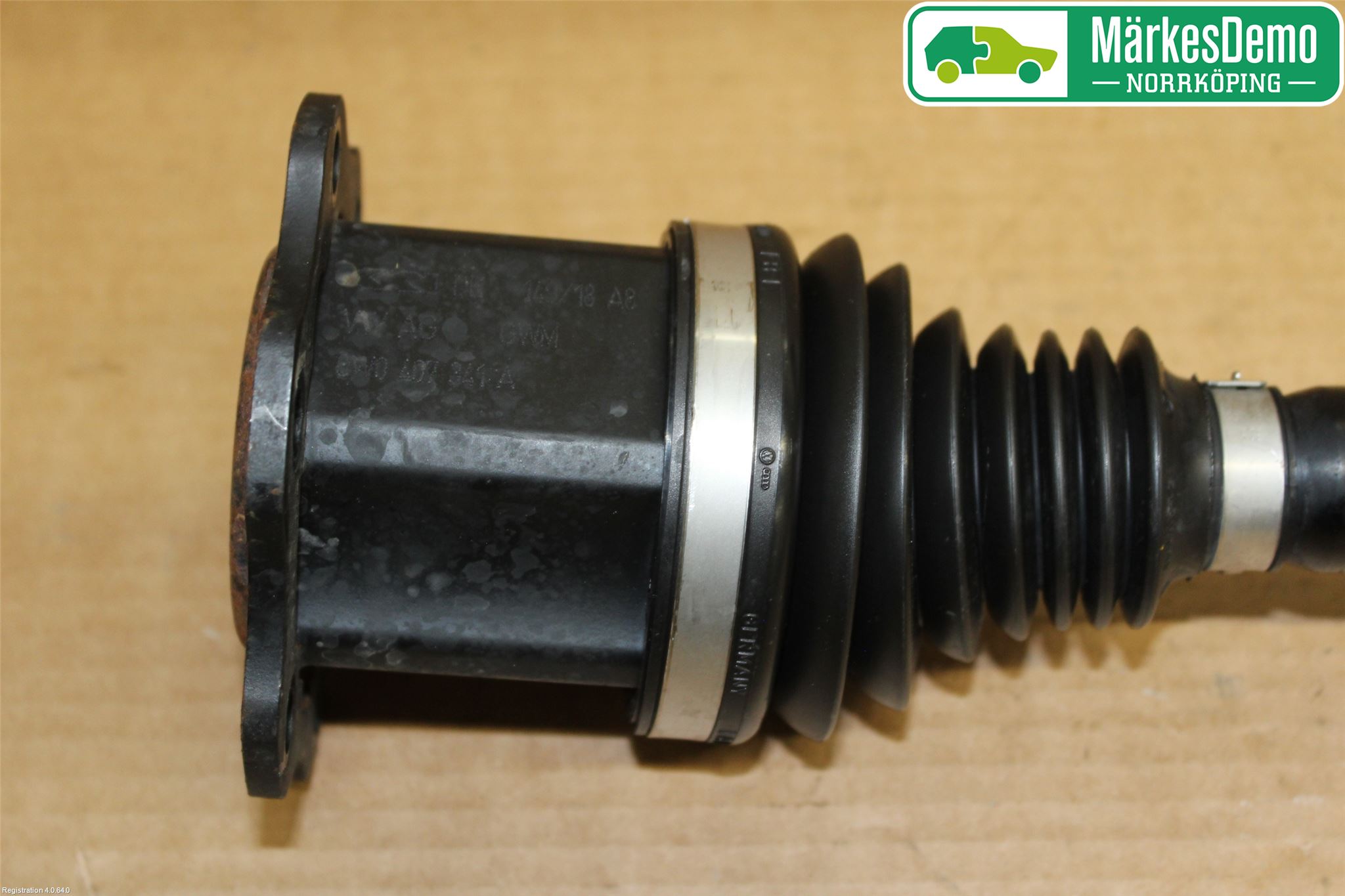 Audi A4/S4 B9 16-19 Drivaxel Fram Höger