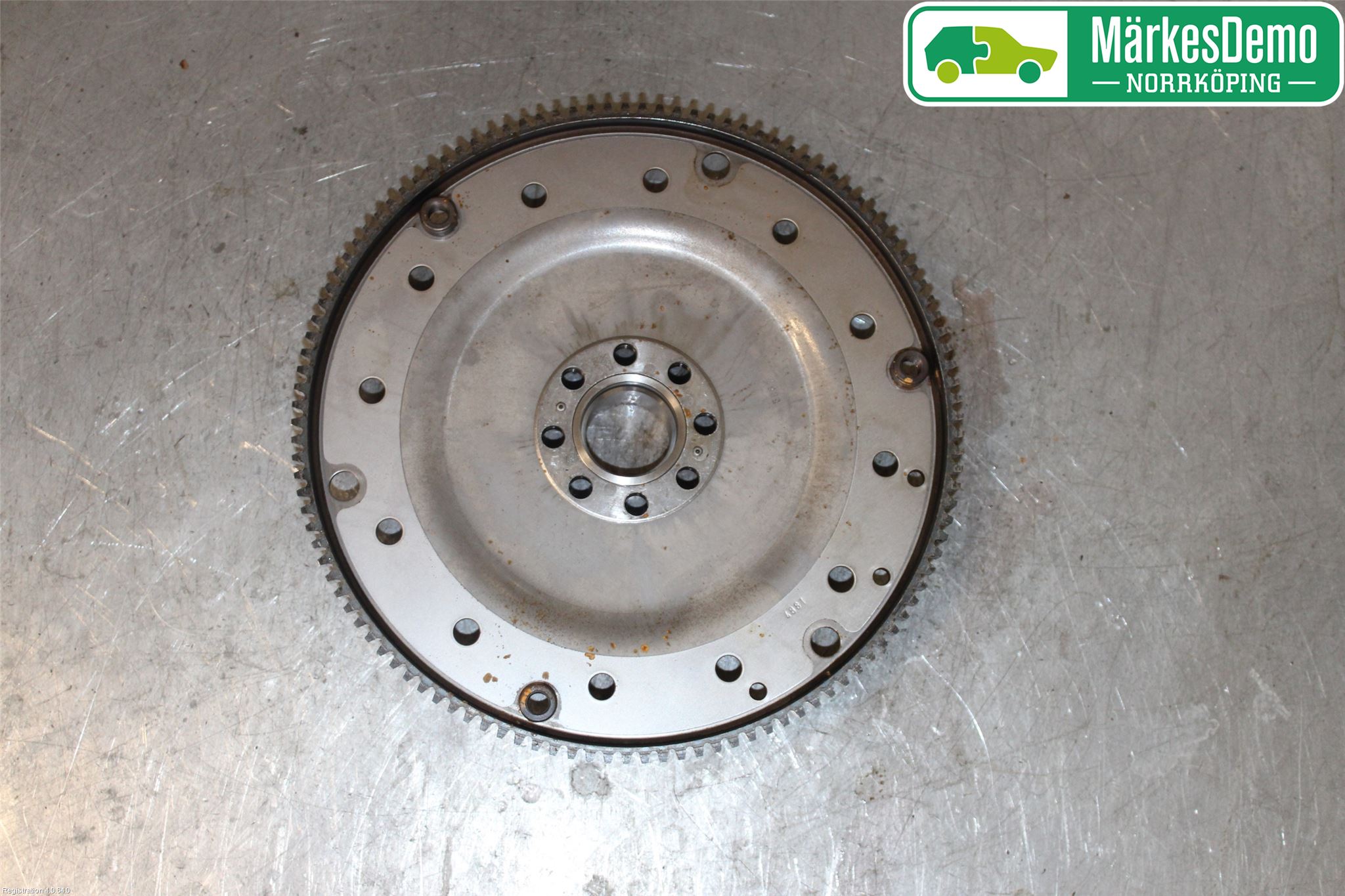 Audi A6 F2/C8 19- Svänghjul Aut