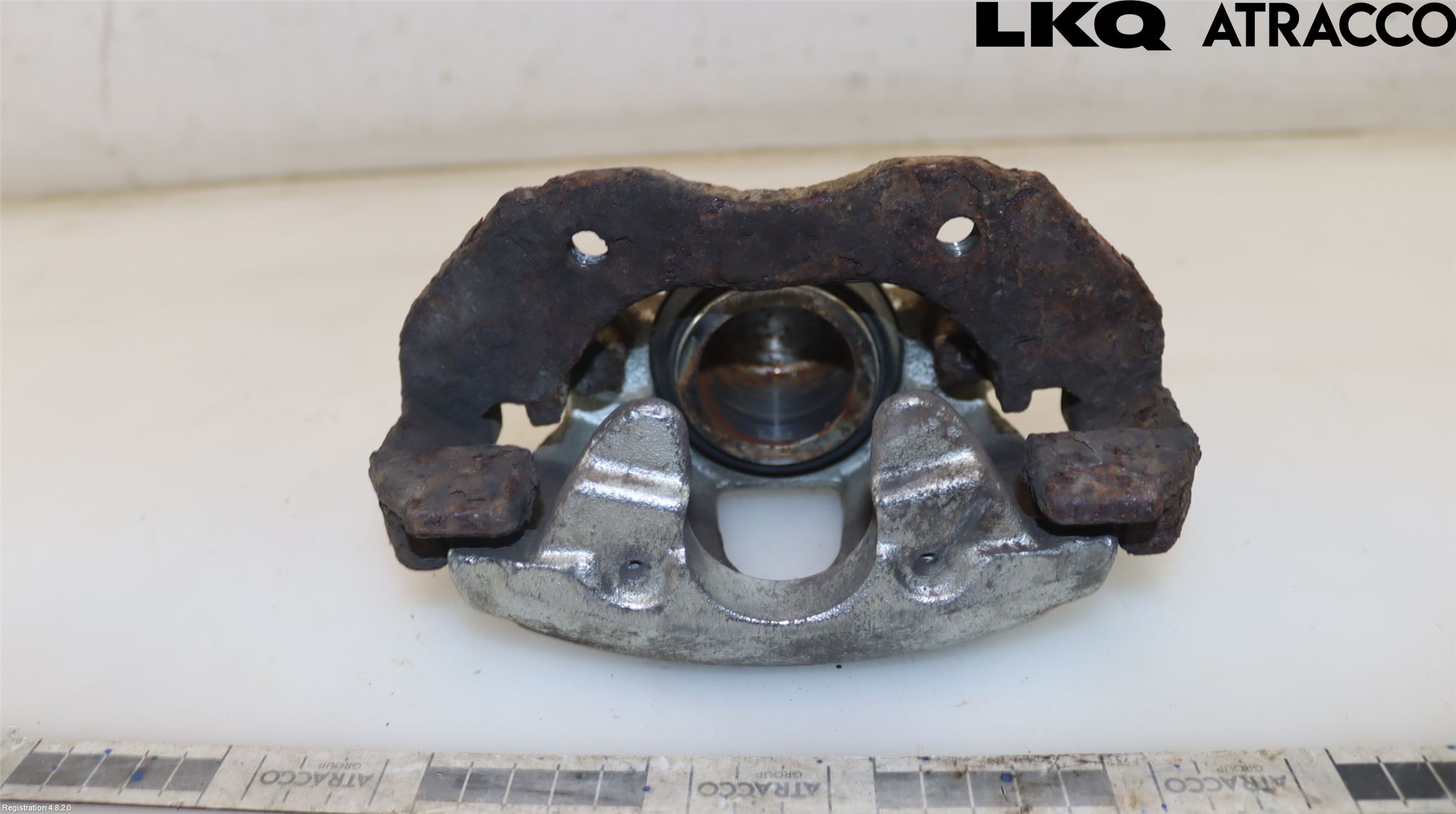 BMW 3 E90/91 SED/TOU 05-12 Bromsok Fram Höger