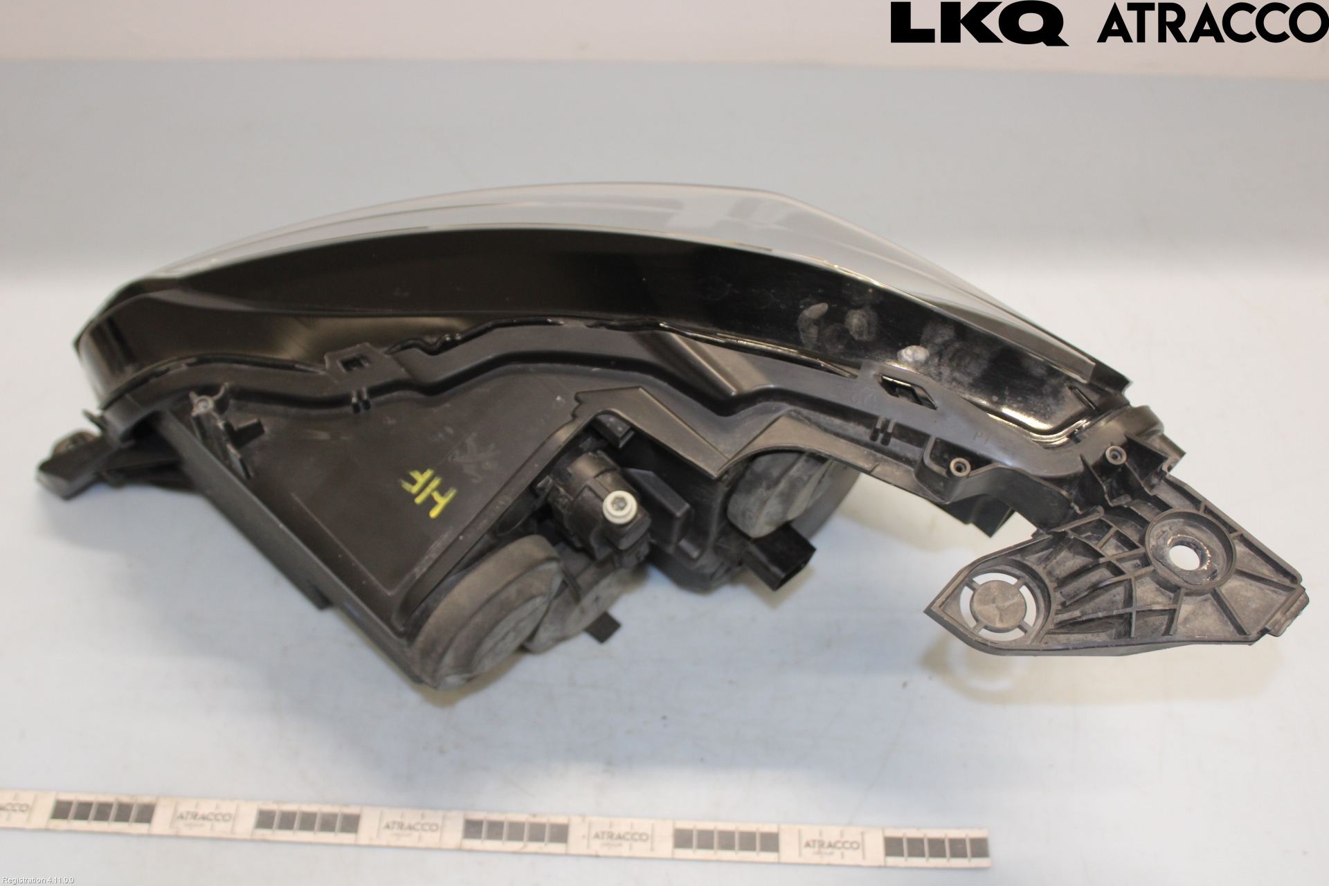 Peugeot 208/E-208 20- Strålkastare Höger