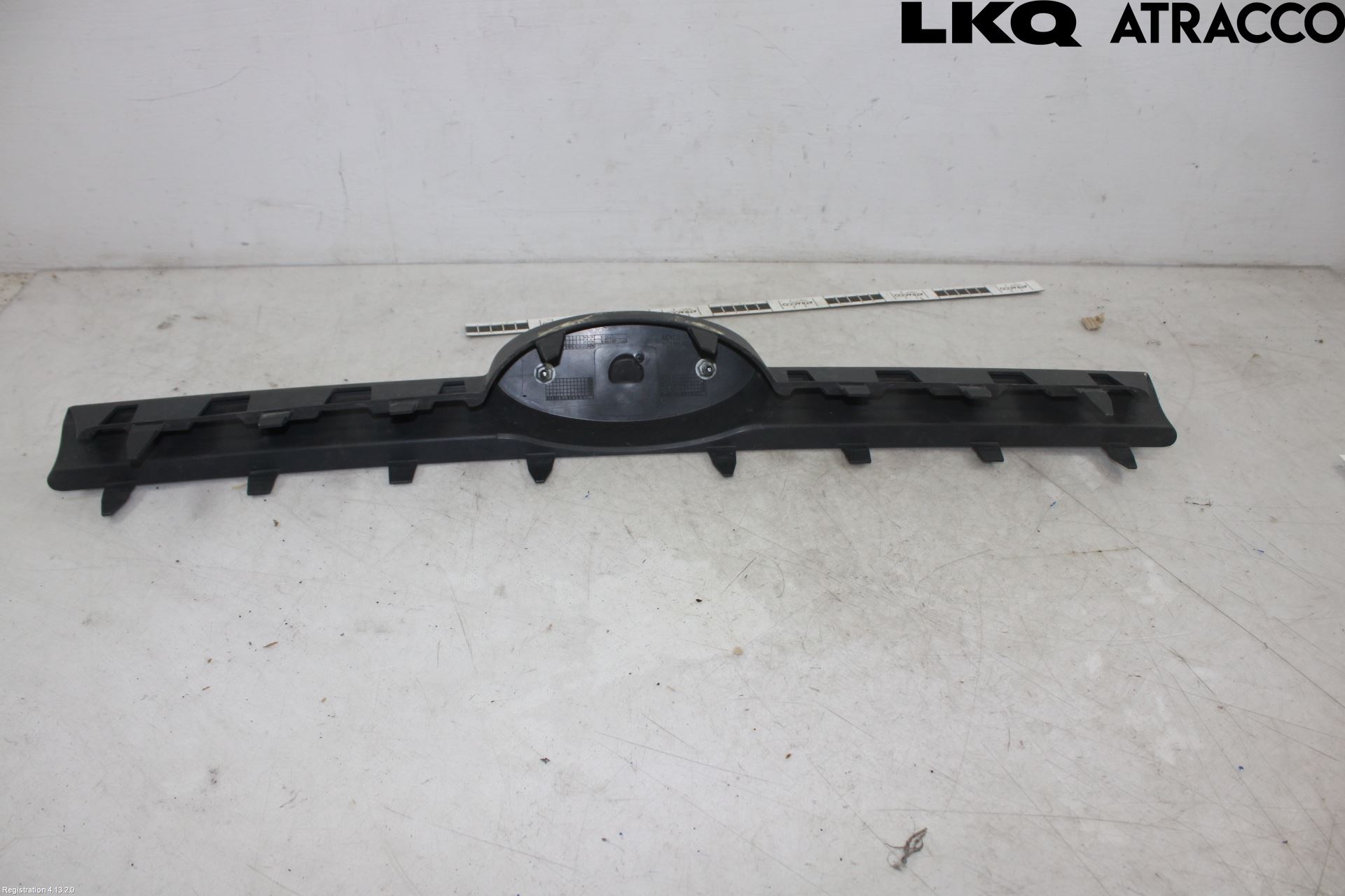 Ford TRANSIT/TOURNEO CONNECT 13-22 Grilldel Mitt