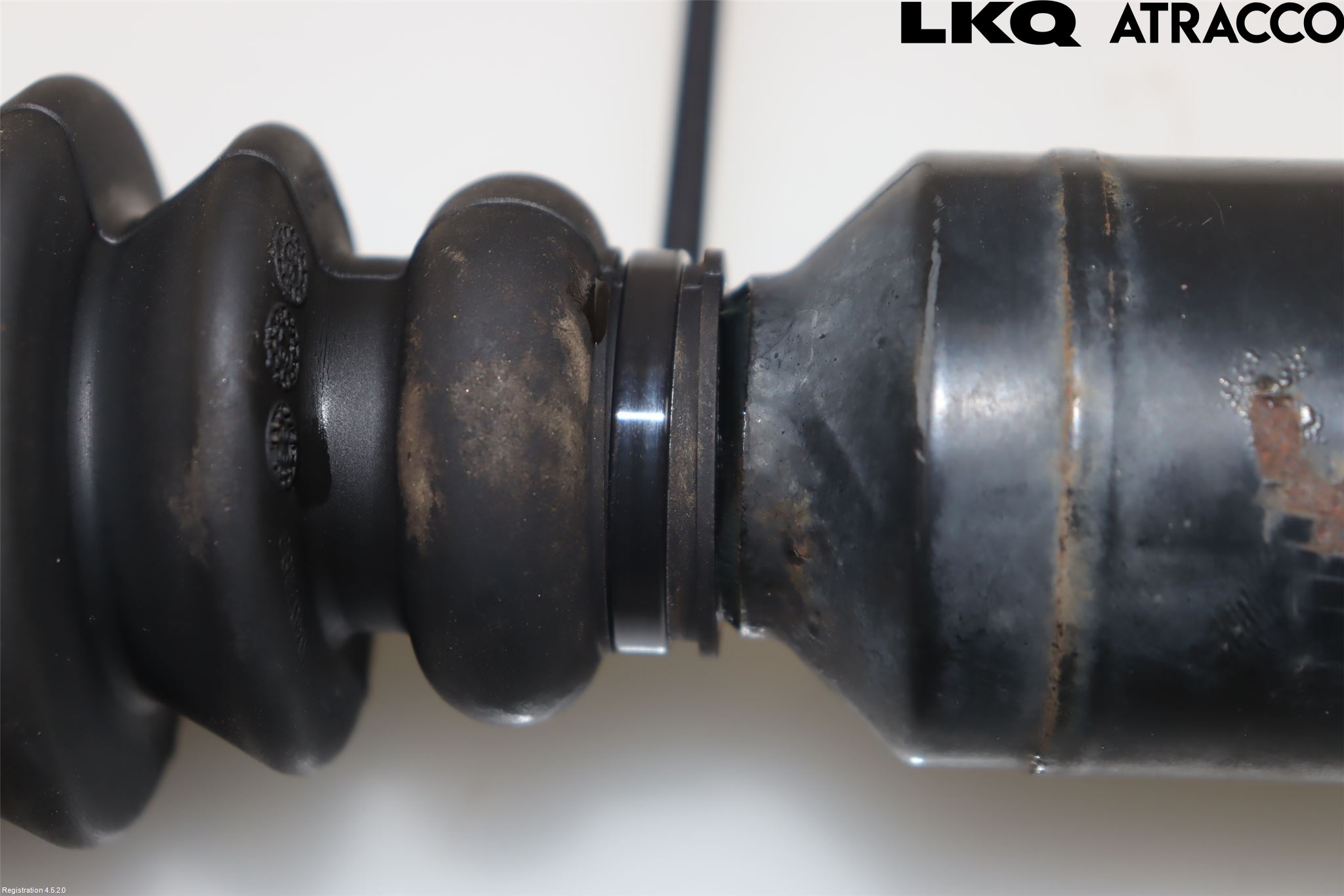 Audi TT 99-06 Drivaxel Fram Höger