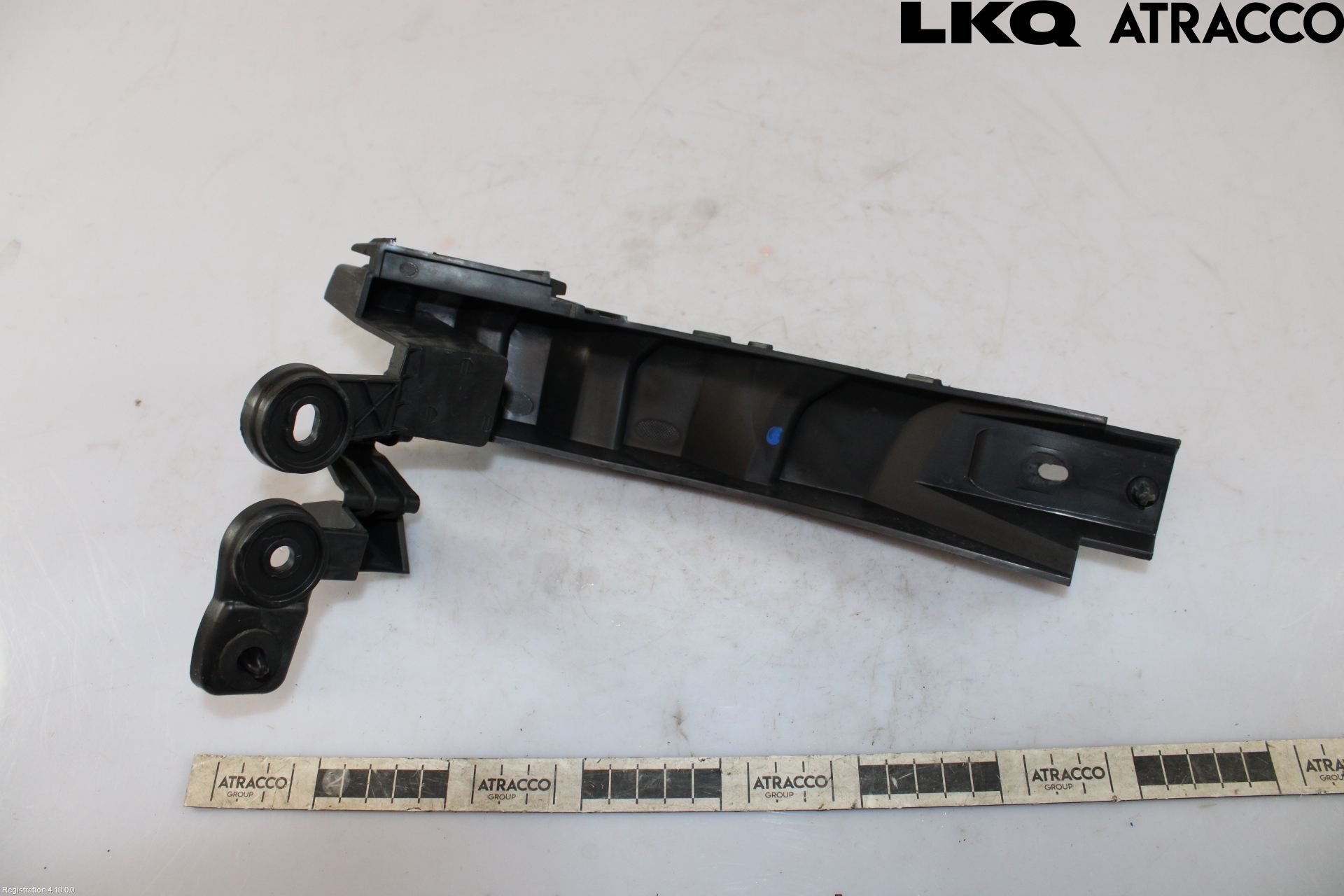 Jaguar F-PACE Stötfångarfäste Bak Vä