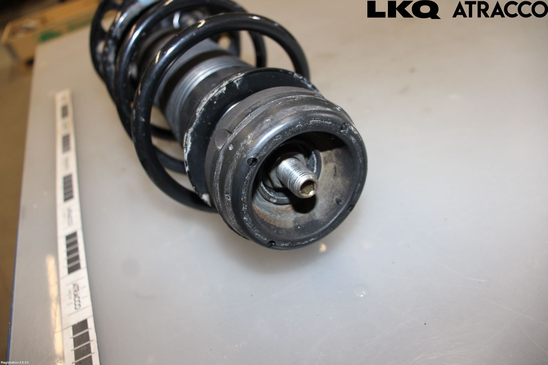 Volkswagen VW UP! / E-UP! Fjäderben Fram Vänster