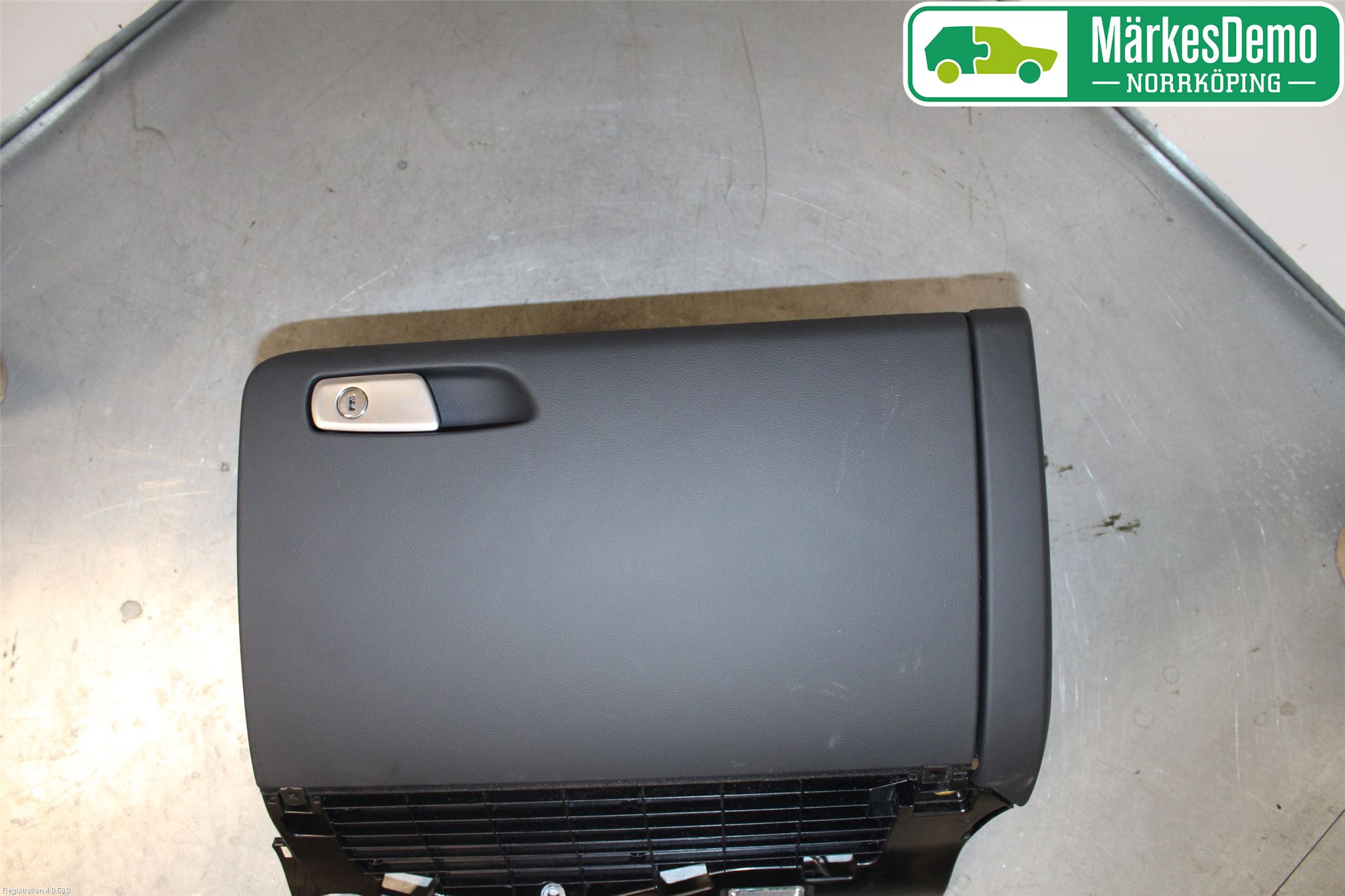 Audi A4 12-15 Handskfacklucka