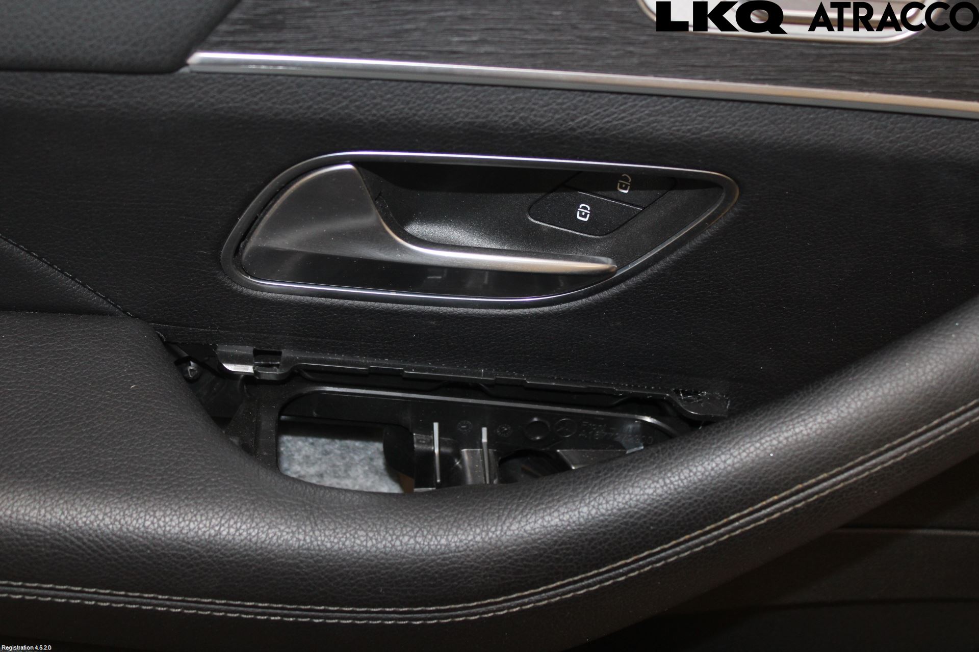 Mercedes-Benz MB GLE-KLASS (W167/V167/C167) 19- Dörrklädsel Vä