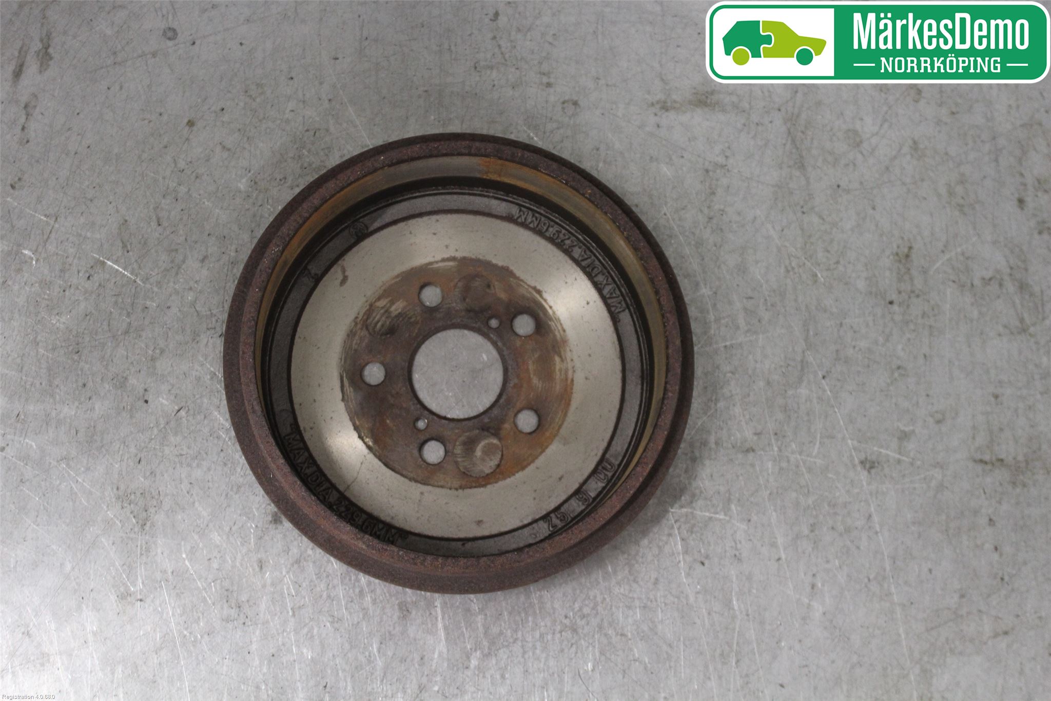 Toyota AVENSIS 98-02 Bromstrumma Bak