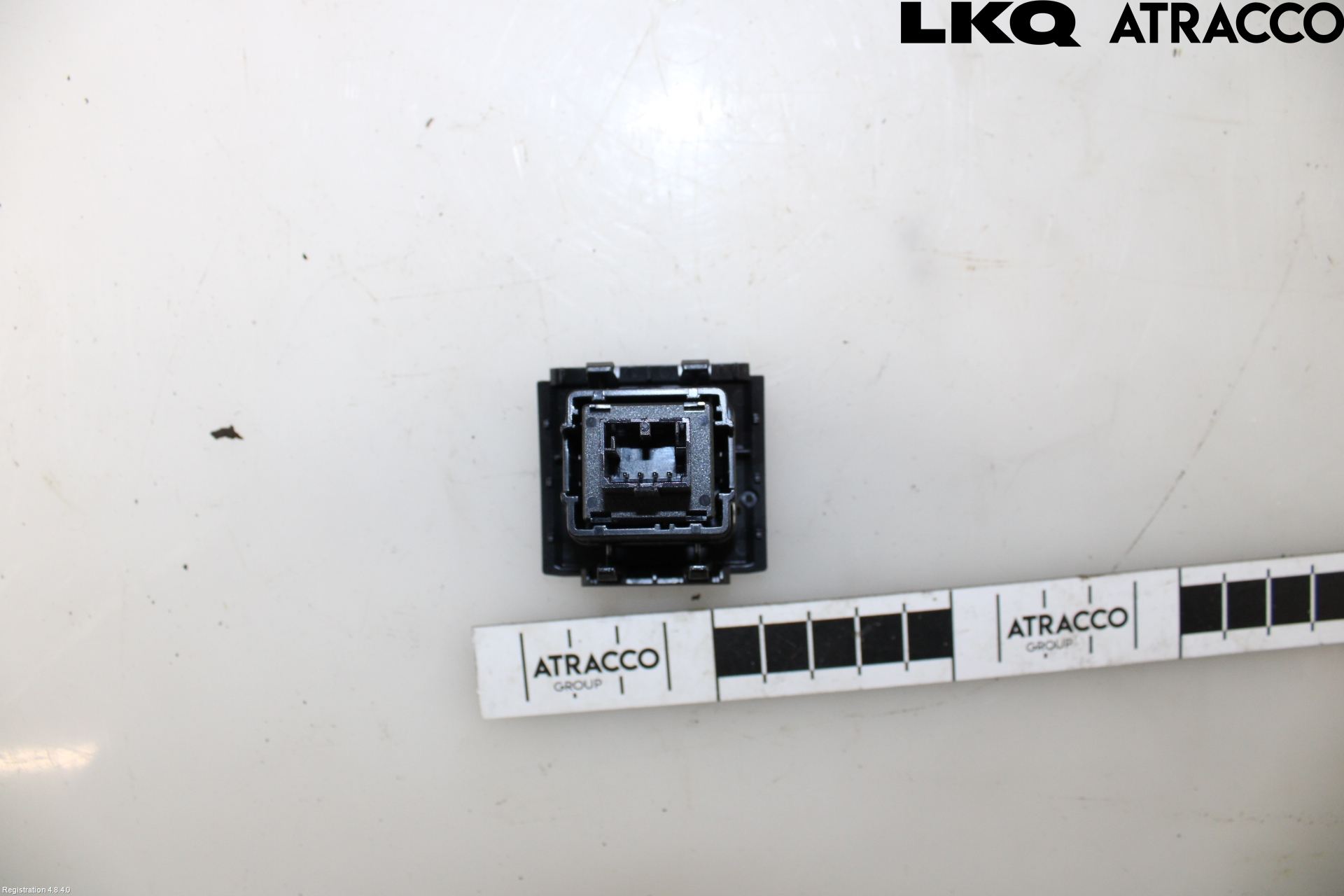 Audi A4/S4 B9 20- Strömställare Varnings