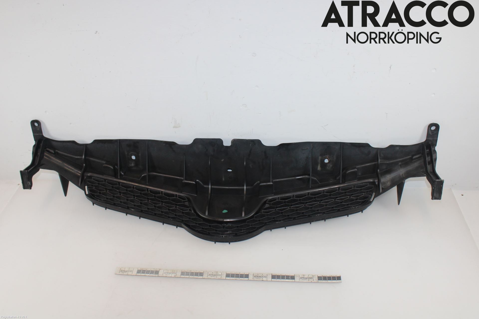 Toyota AURIS 07-09 Grill Komp