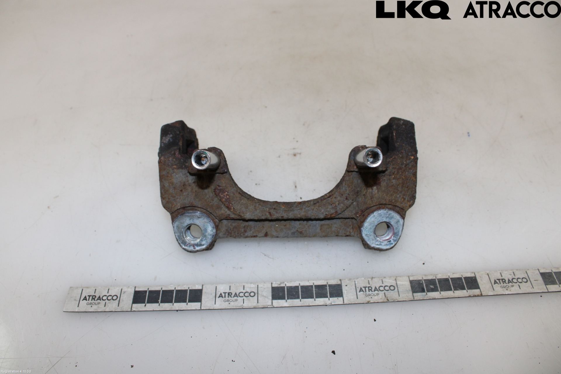 Volvo XC70 14-16 Bromsokshållare