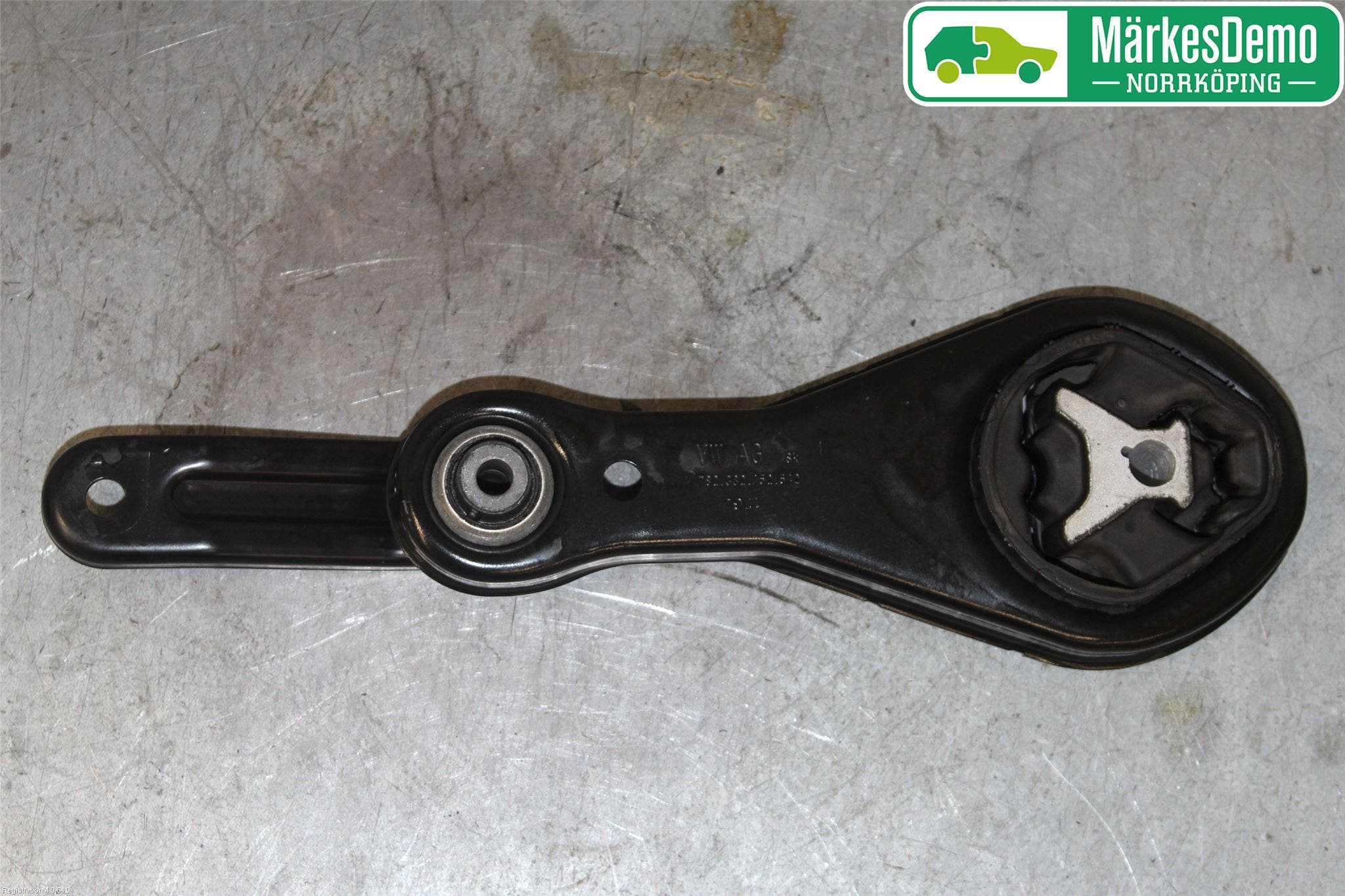 Skoda SCALA 19- Växellådsfäste