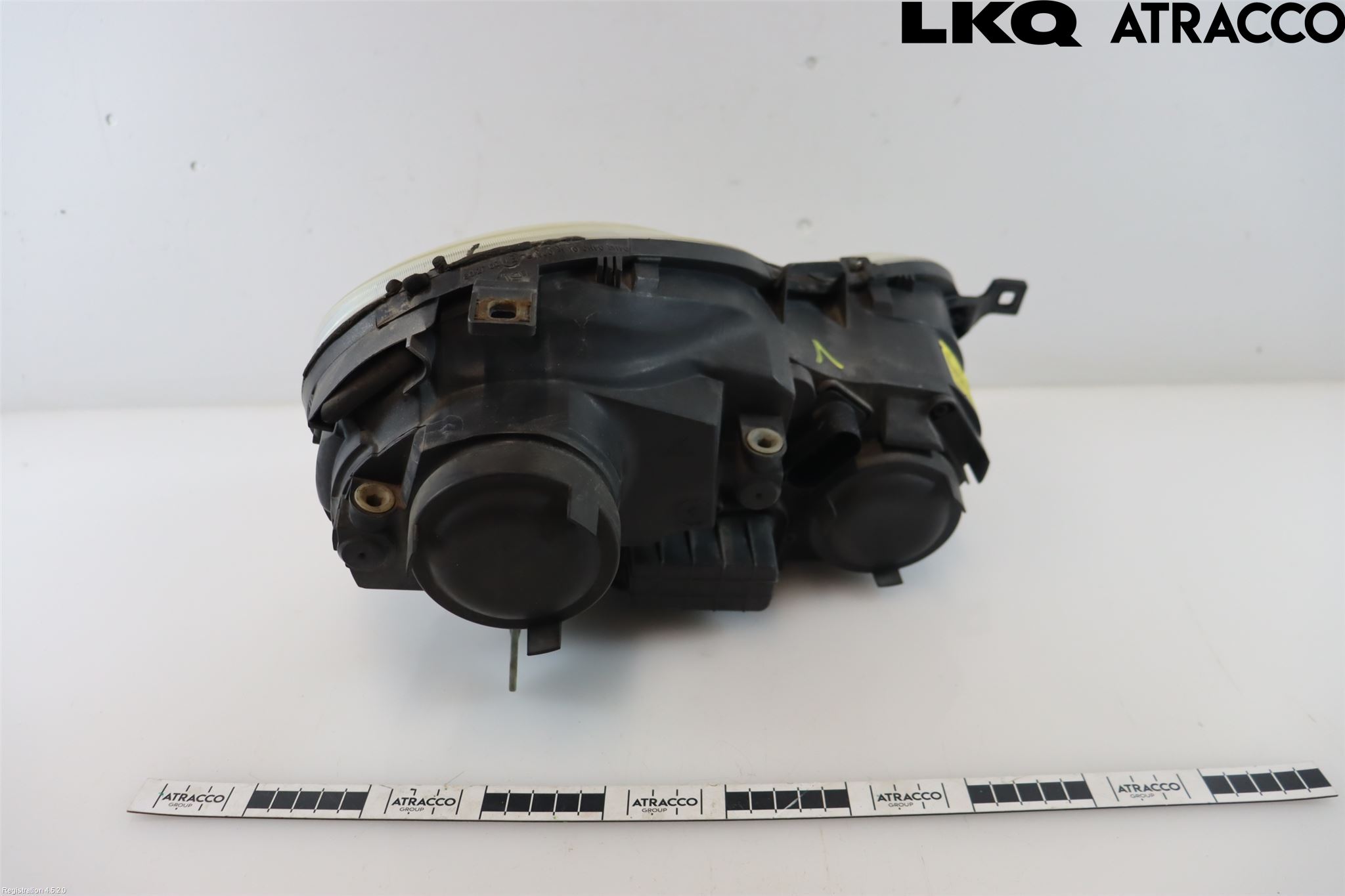 Volkswagen VW POLO 02-05 Strålkastare Vänster