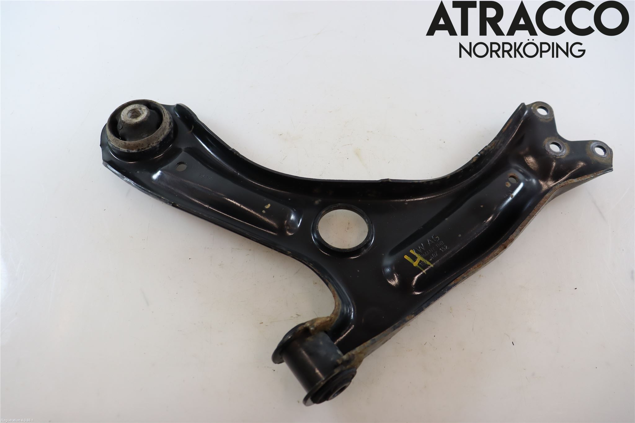 Volkswagen VW UP! / E-UP! Bärarm Fram Undre Hö