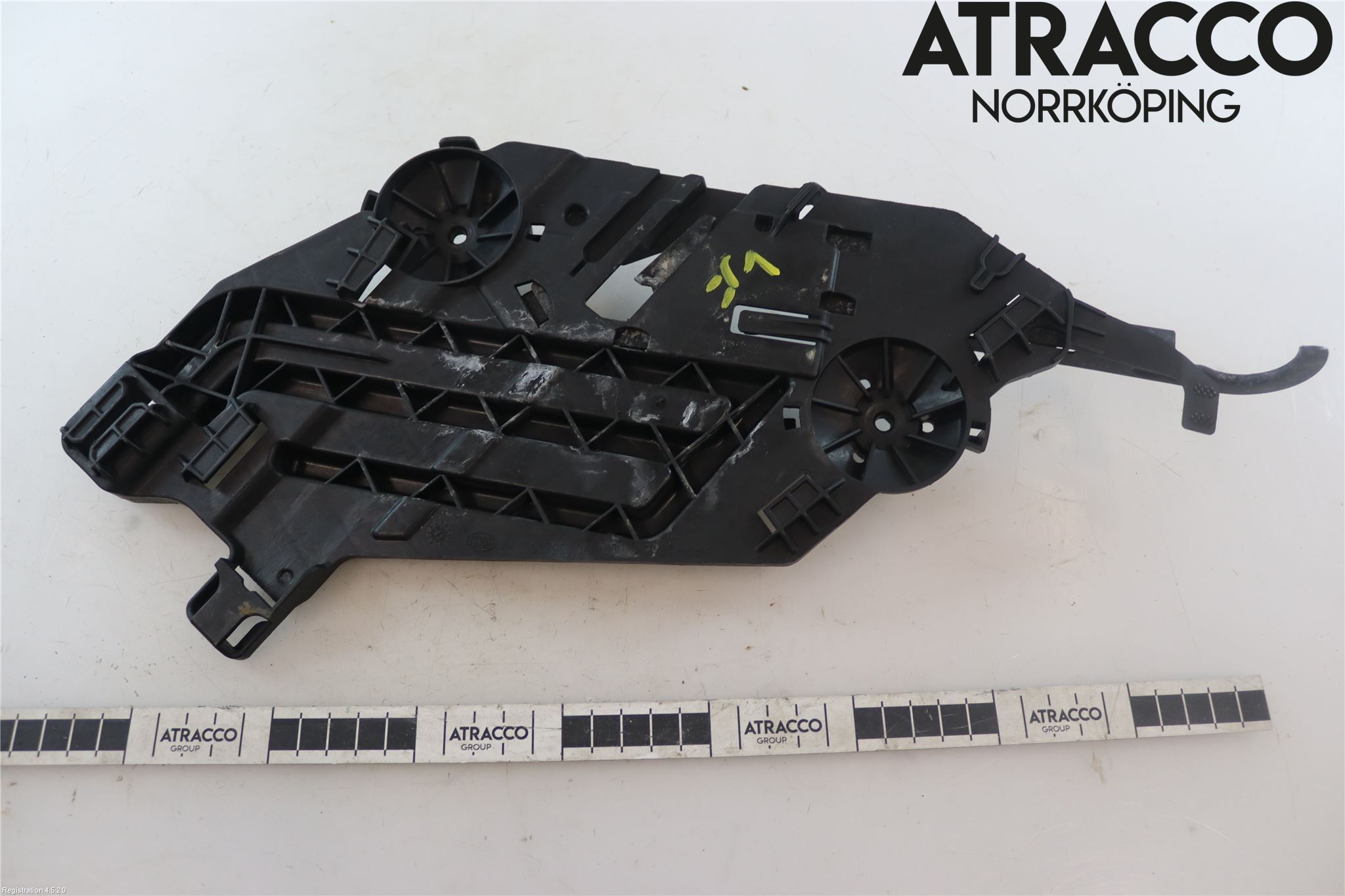 Skoda OCTAVIA (1Z) 05-13 Strålkast Fästsarg
