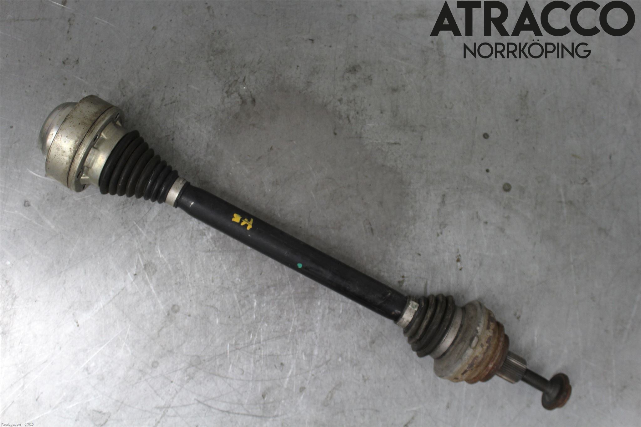 Audi A4/S4 B9 16-19 Drivaxel Bak Höger