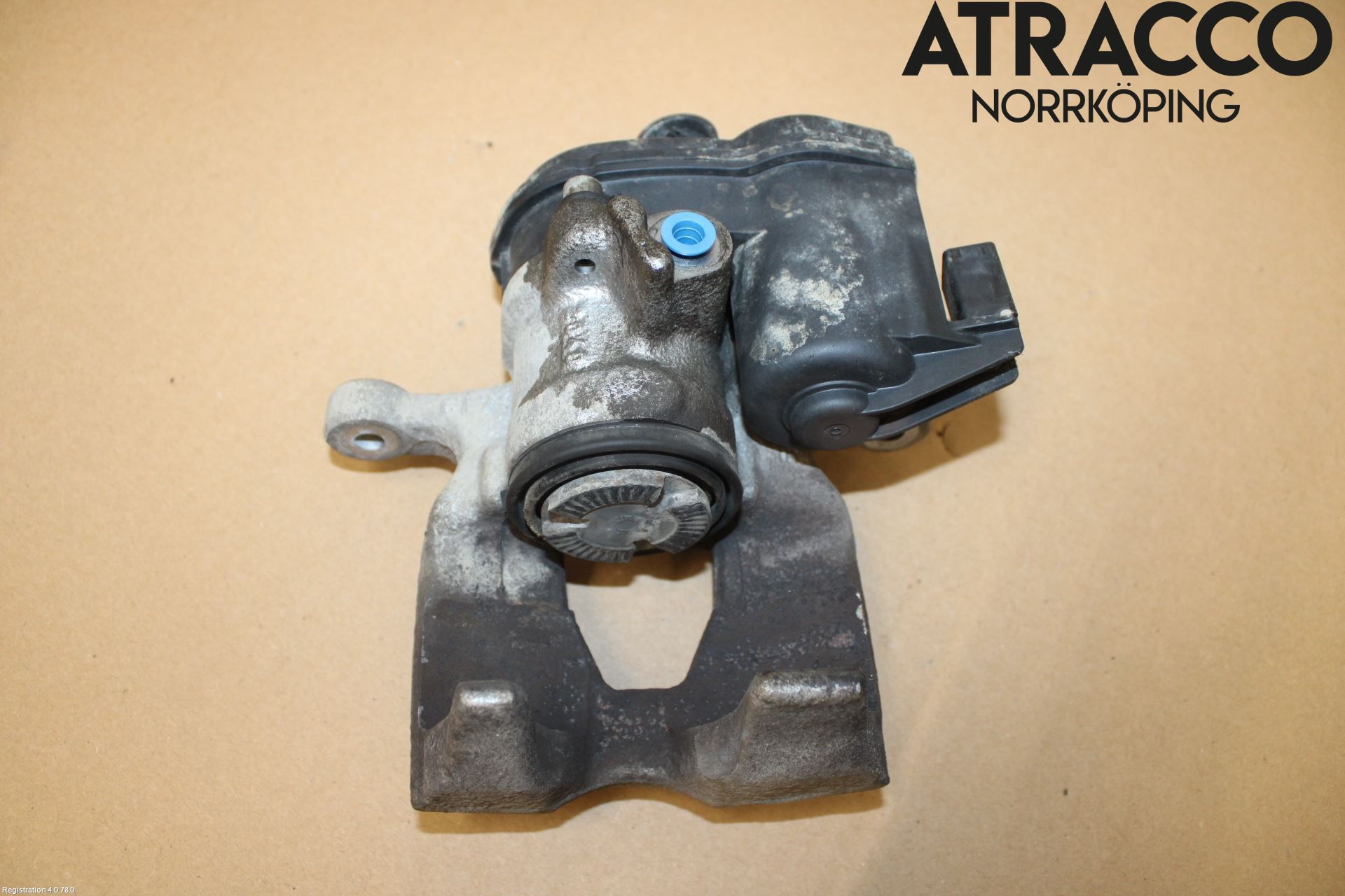 Audi A6 F2/C8 19- Bromsok Bak Höger