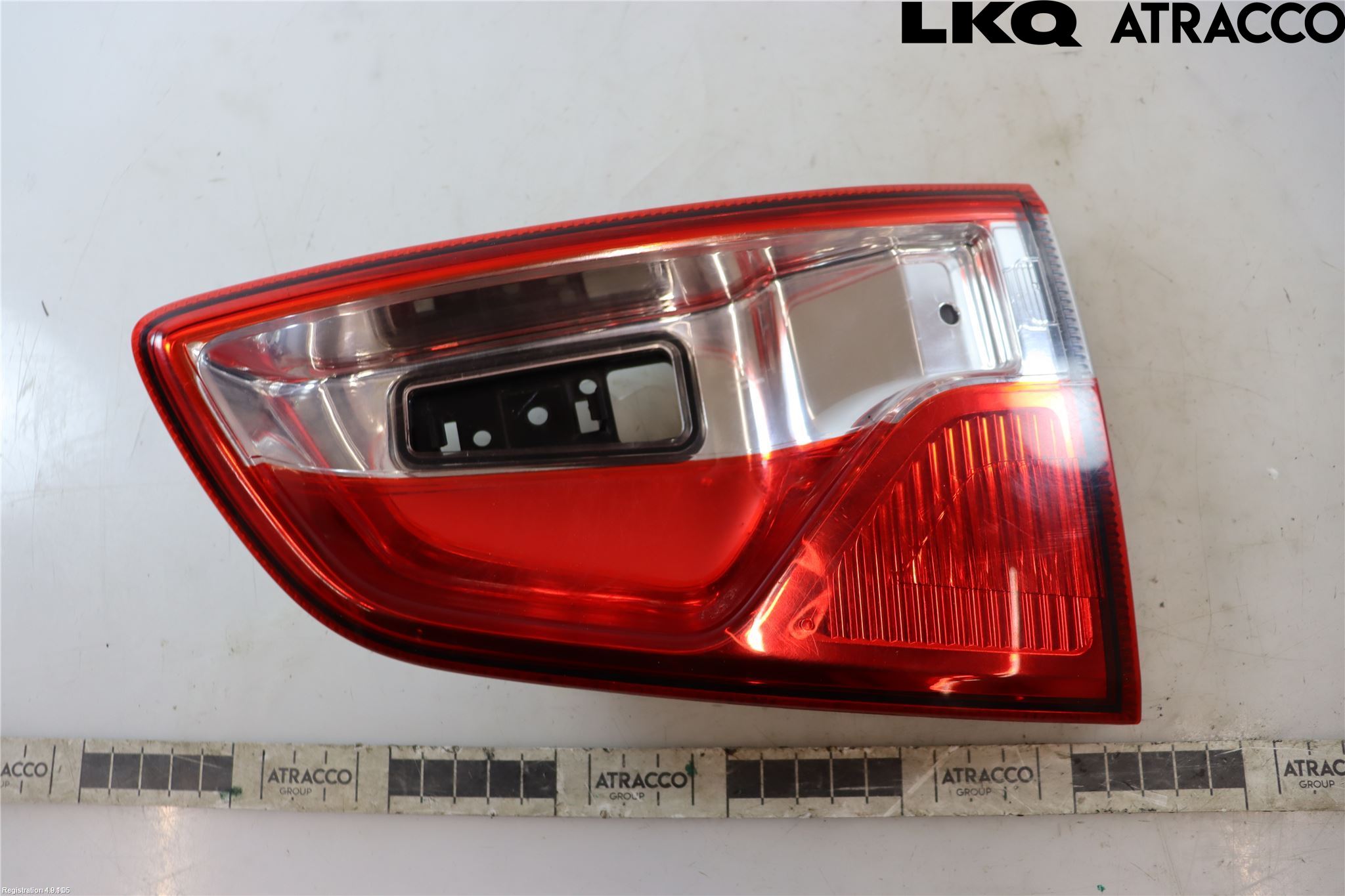 Ford ECOSPORT 17- Bakljus Lucka Hö