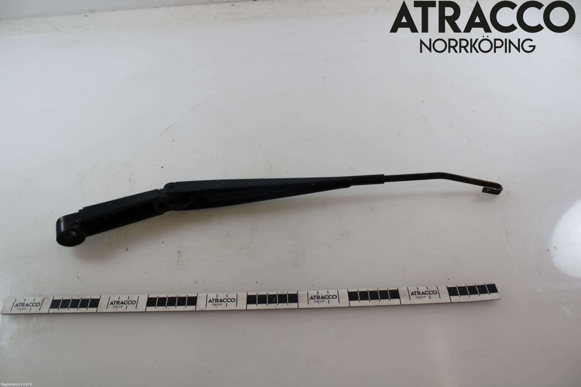 Nissan NAVARA 05-16 Torkararm Armar Vindruta