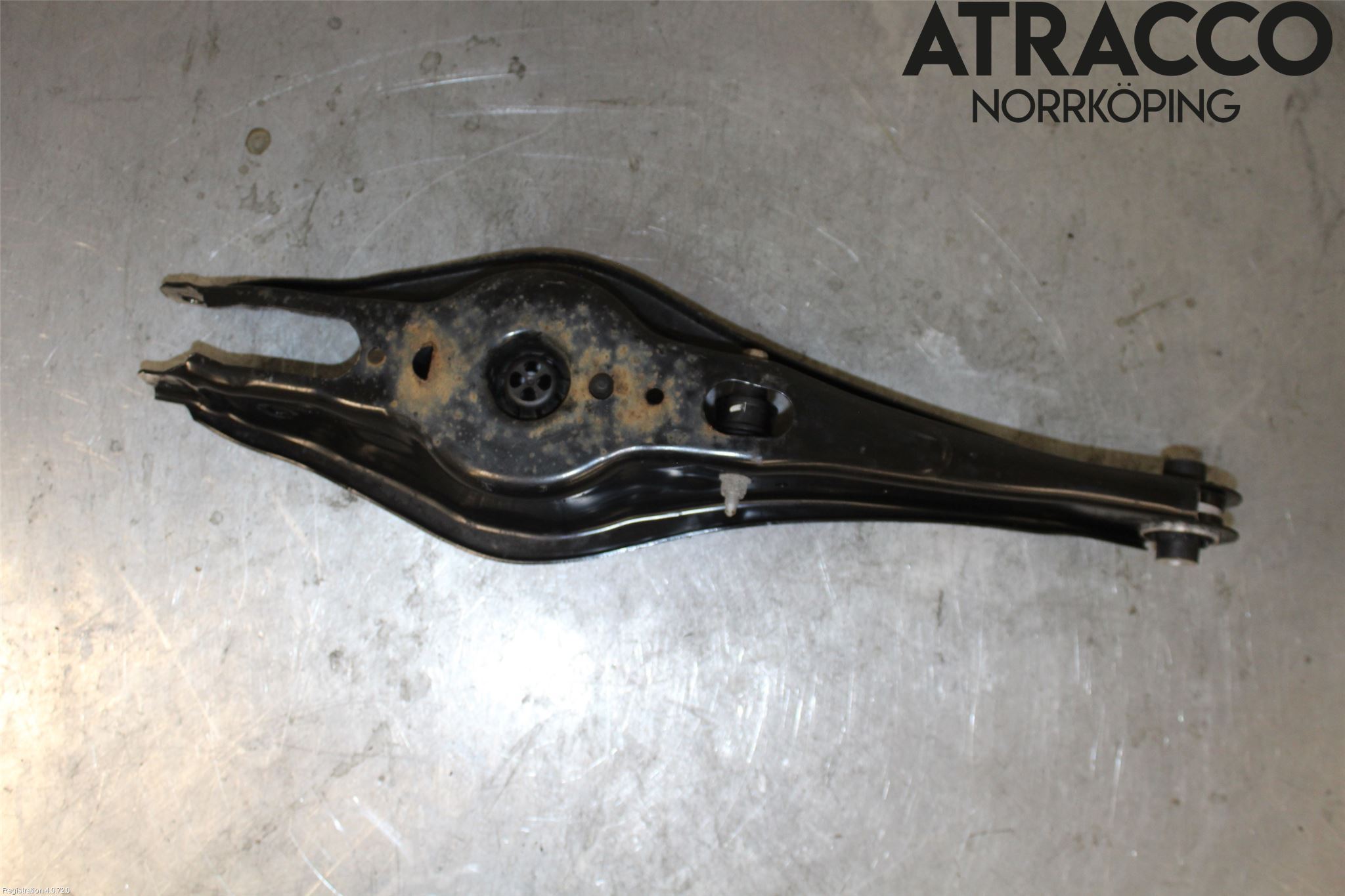 Volkswagen VW PASSAT 15-19 Bärarm Bak Höger
