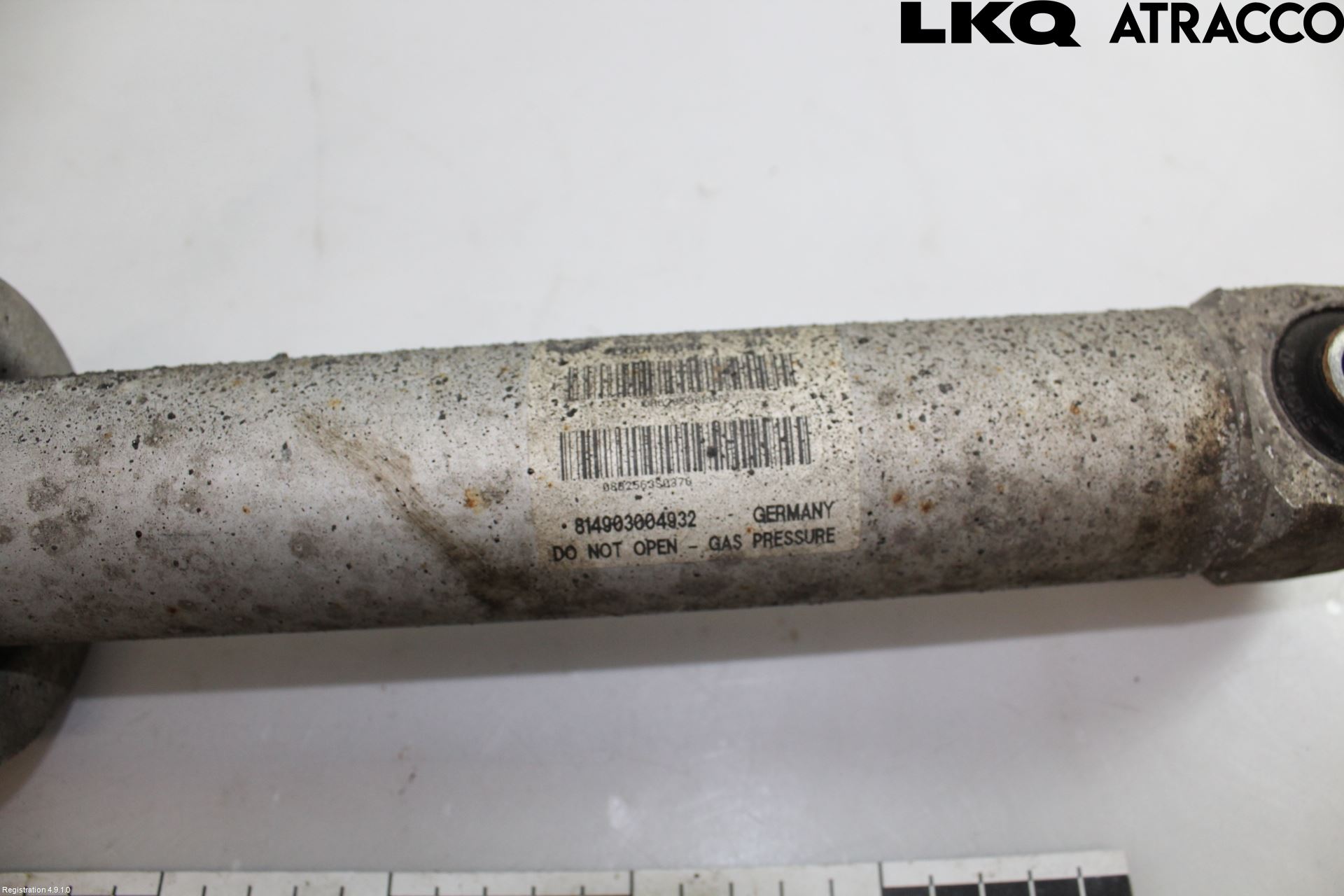 BMW 5 E60/61 Sed/Tou 02-10 Stötdämpare Bak