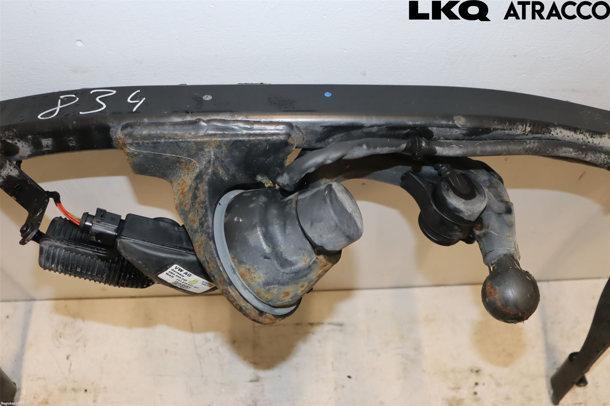 Audi A6 F2/C8 19- Dragkrok