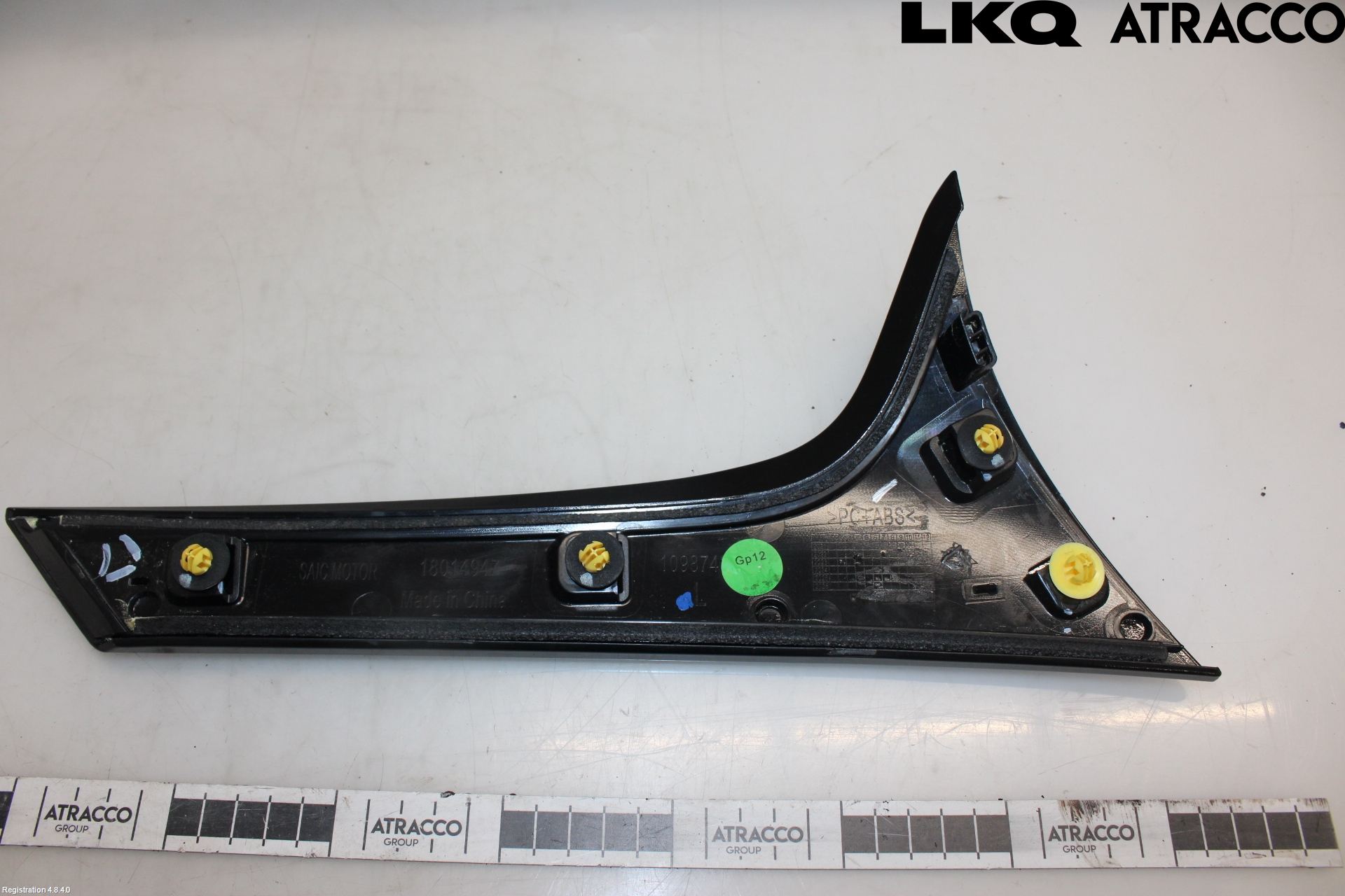 MG 4 23- Spoiler Baklucka