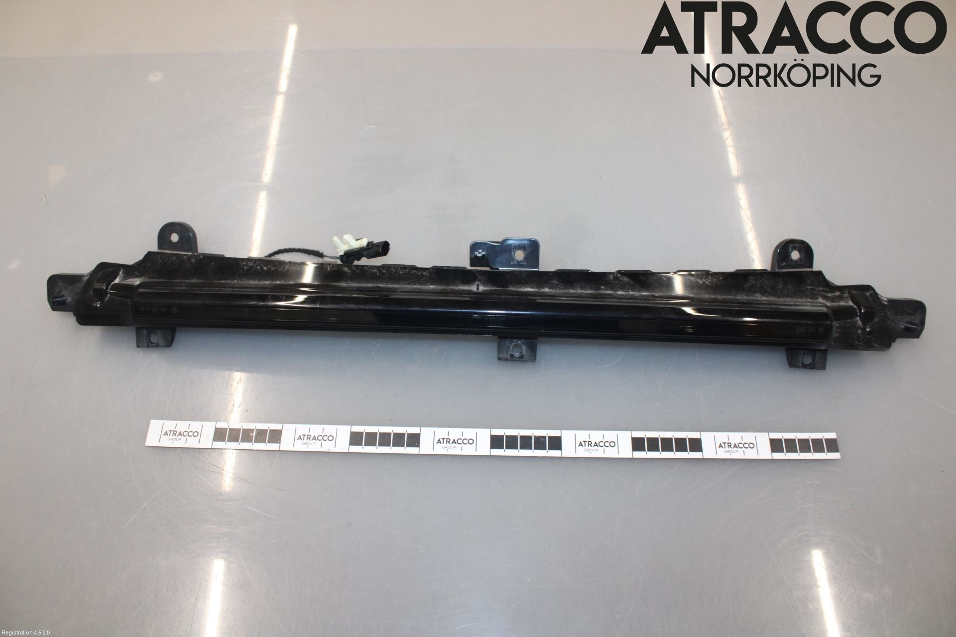 Landrover DEFENDER (L663) 20- Bromsljus Bakruta