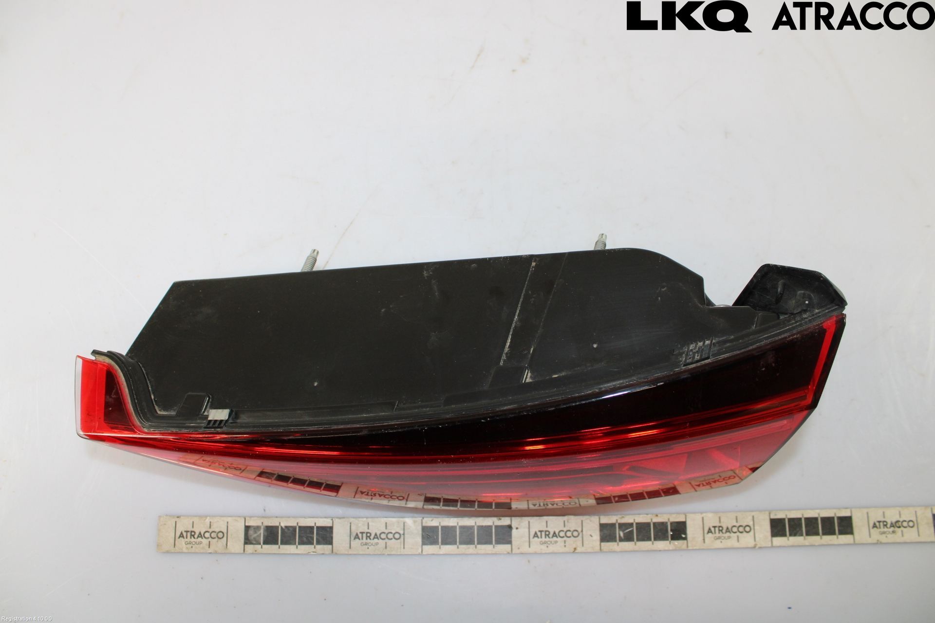 Audi Q3 F3 19- Bakljus Lucka Hö