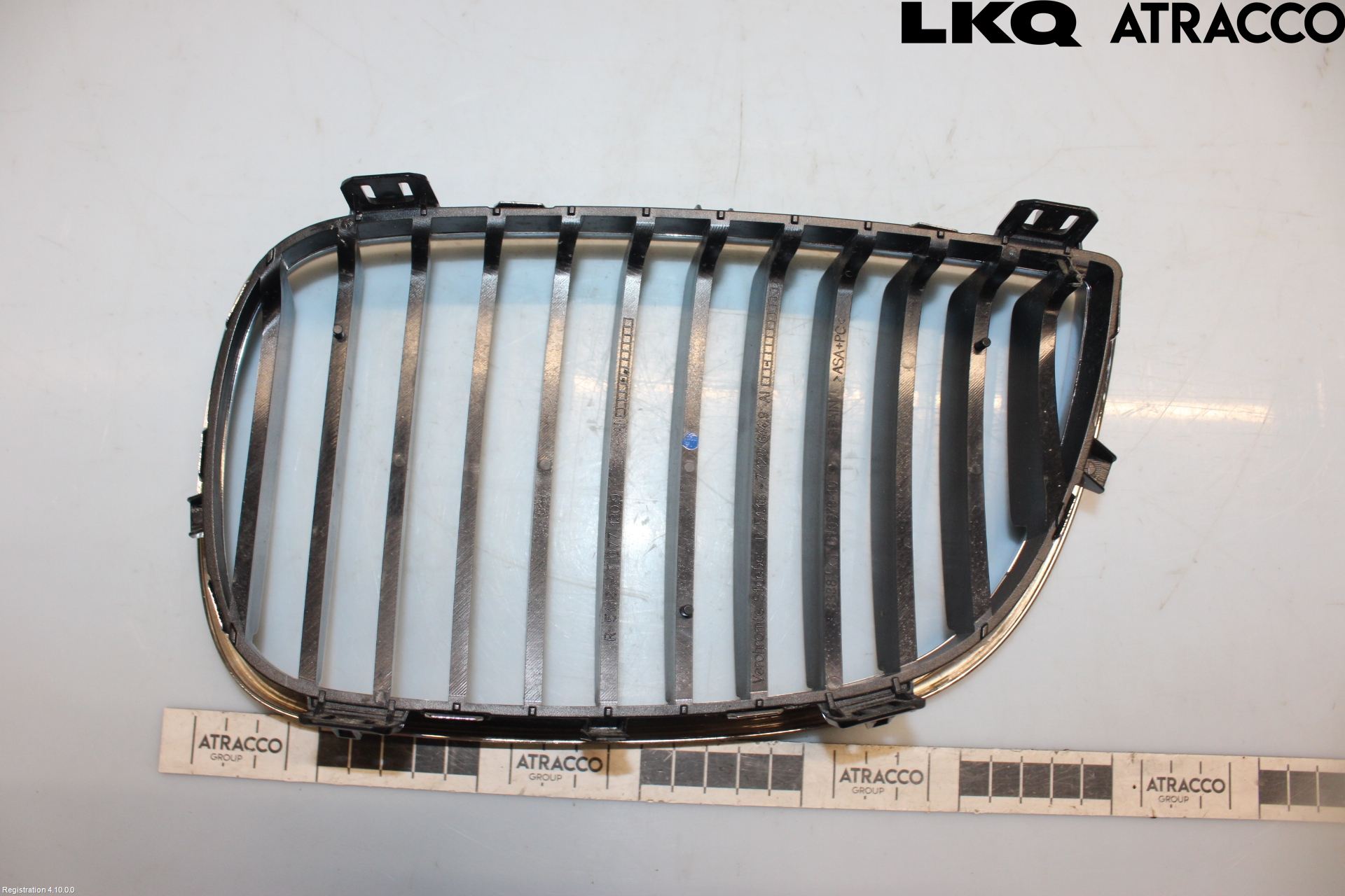 BMW 1 E87/81 5D/3D 03-11 Grilldel Höger