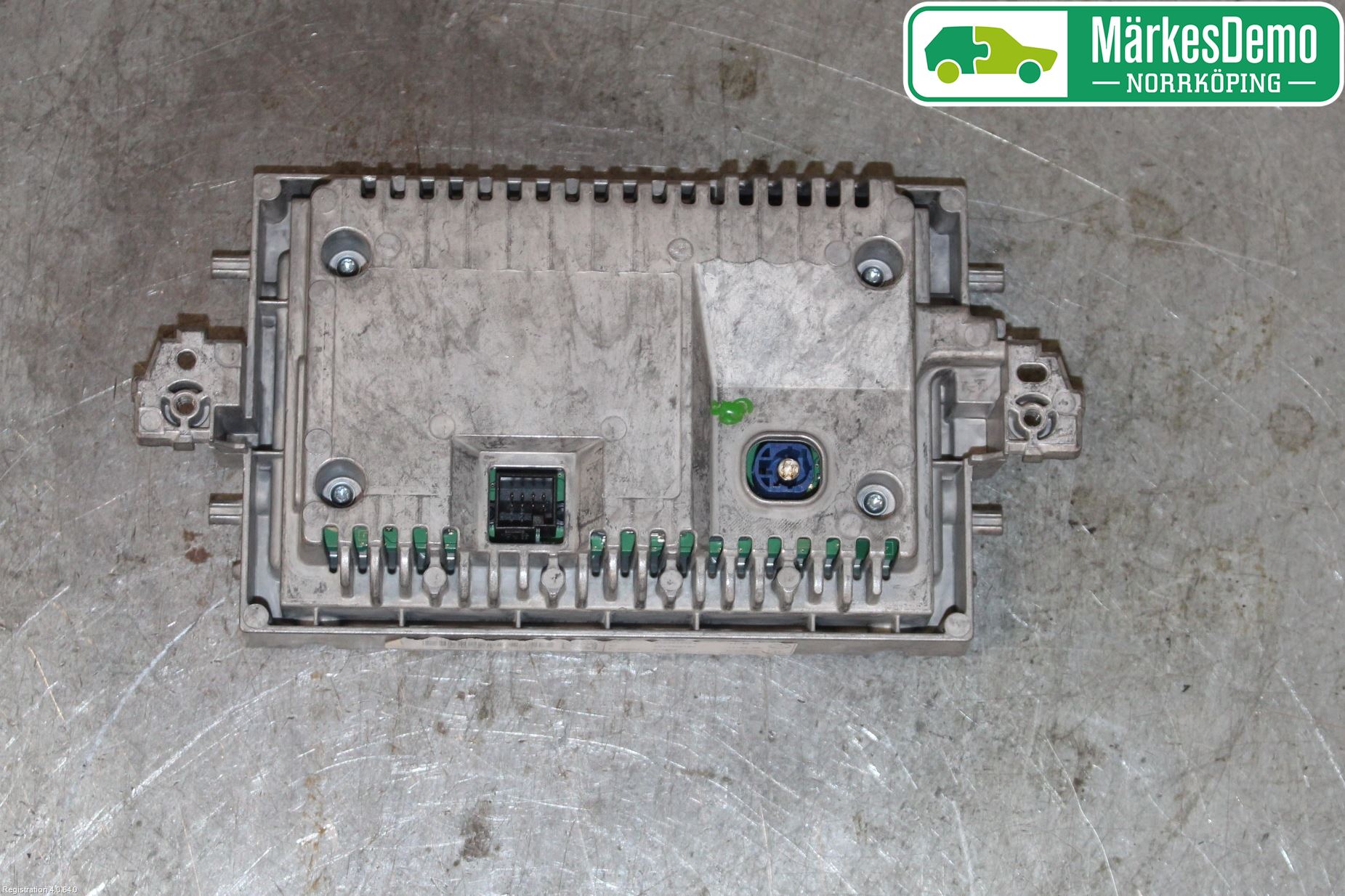 Mercedes-Benz MB E-KLASS (W212) 09-16 Multifunktionsdisplay