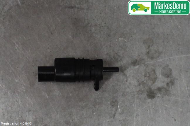 BMW X6 E71/E72   08-14 Spolarpump Vindruta