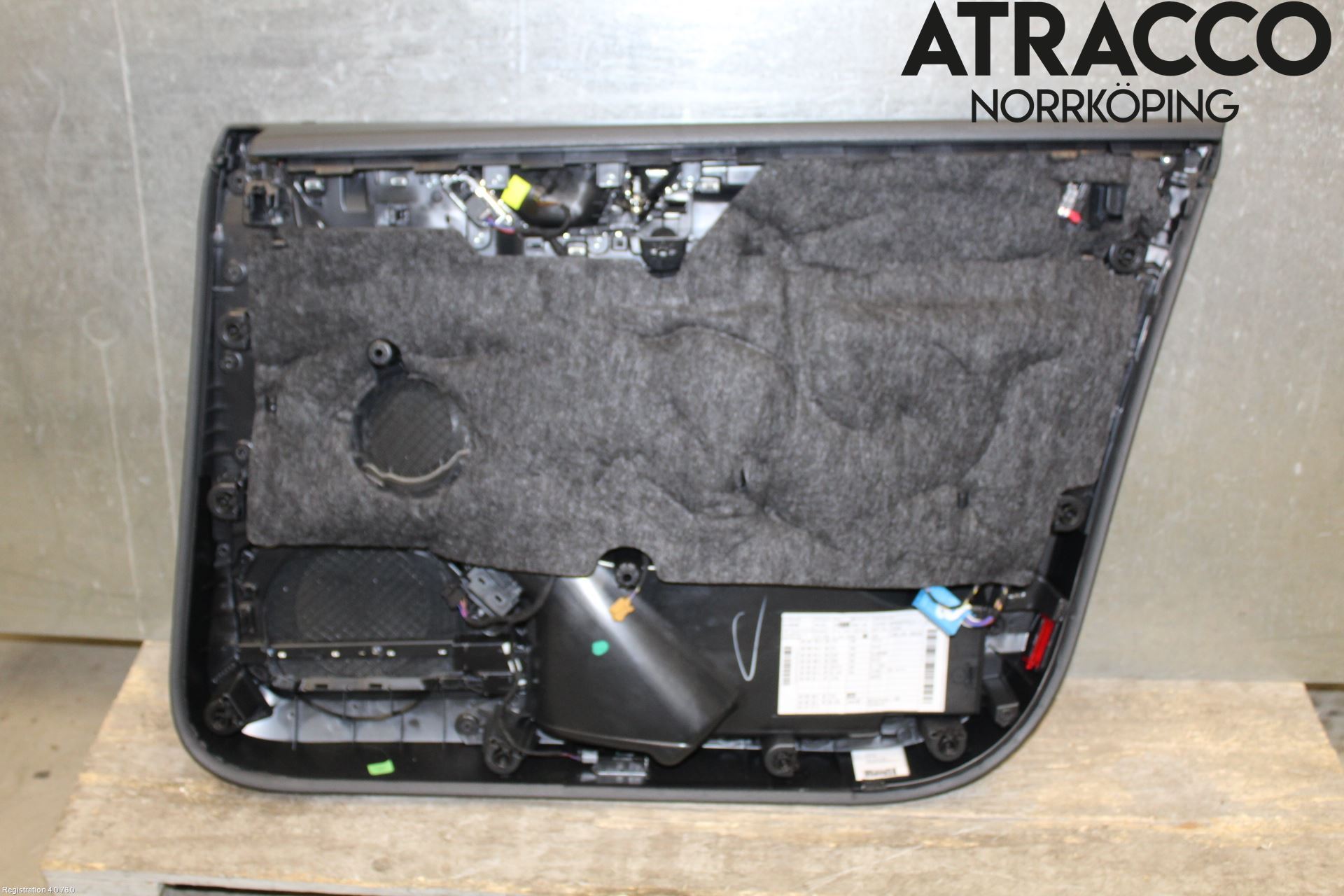 Audi A6 F2/C8 19- Dörrklädsel Vä